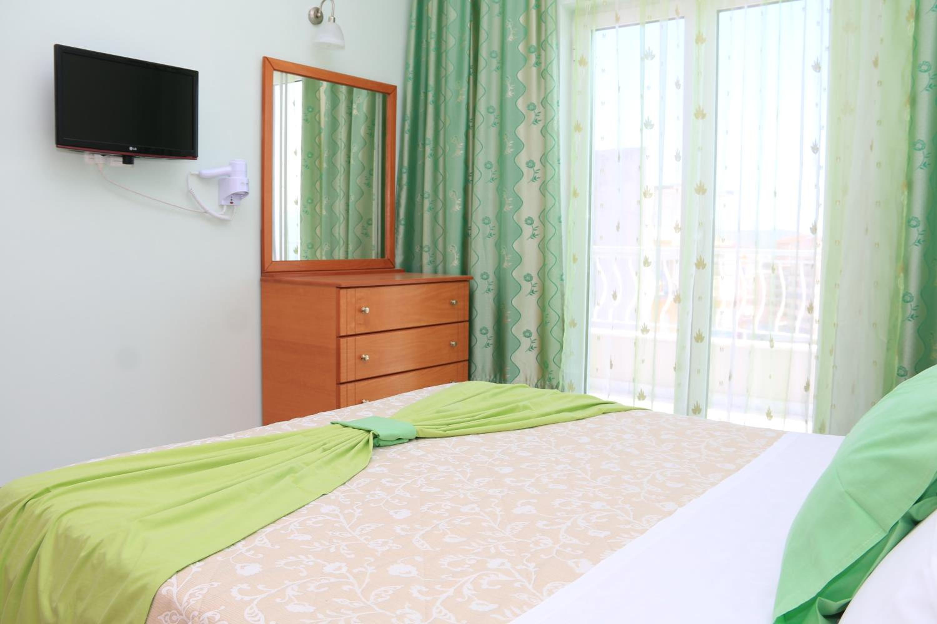 Isabela Apartments