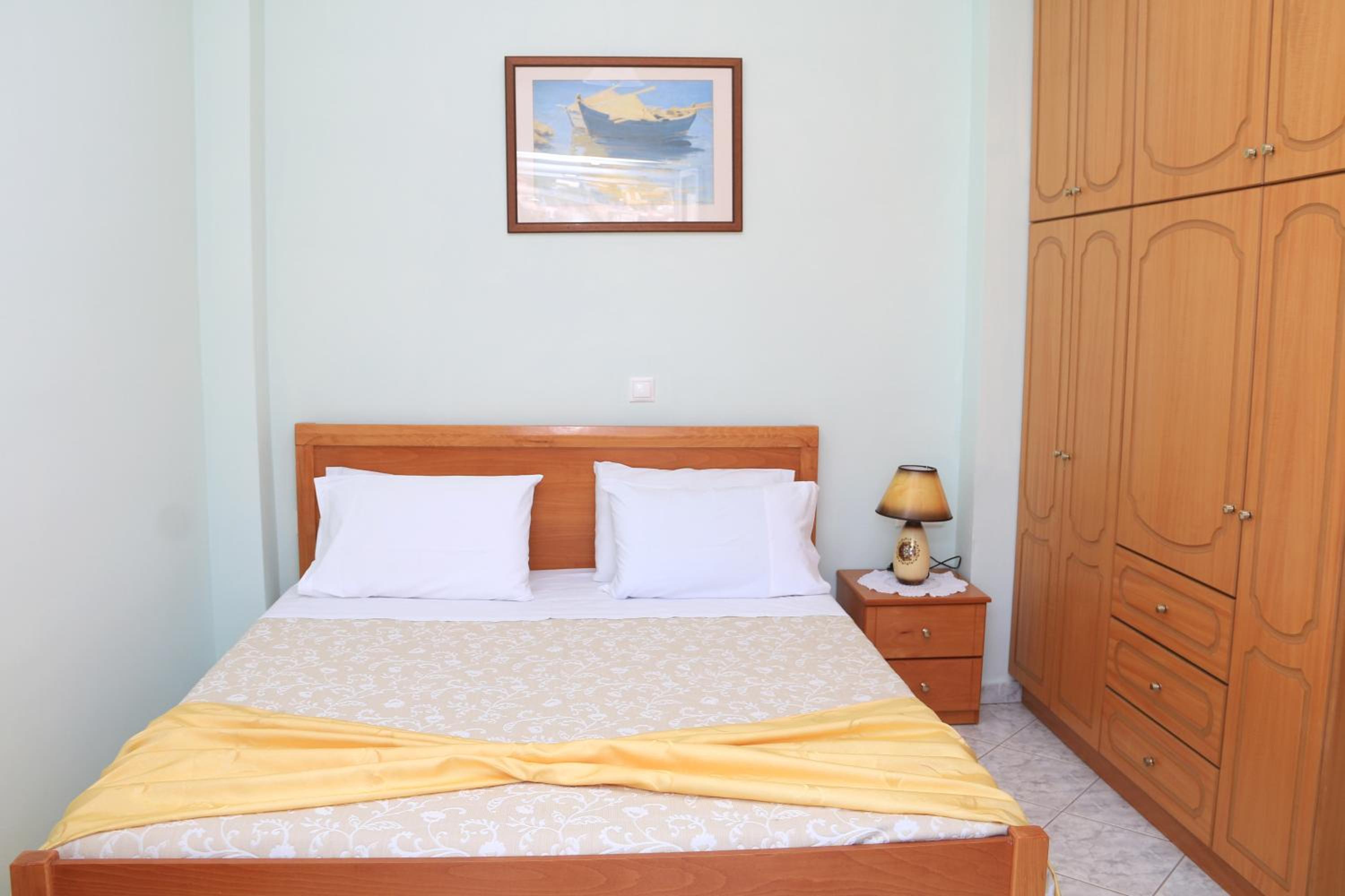 Isabela Apartments
