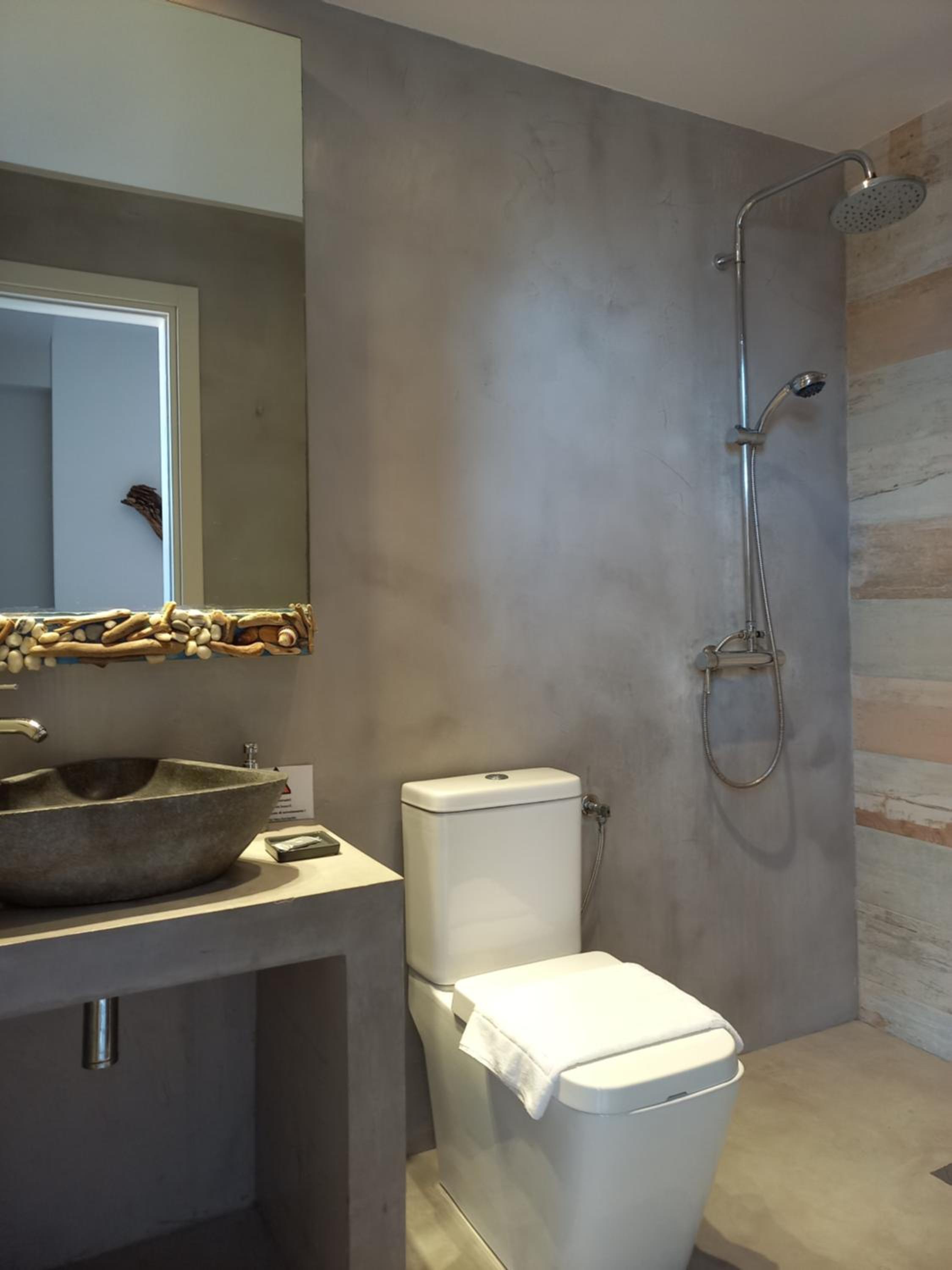 Core Luxury Suites