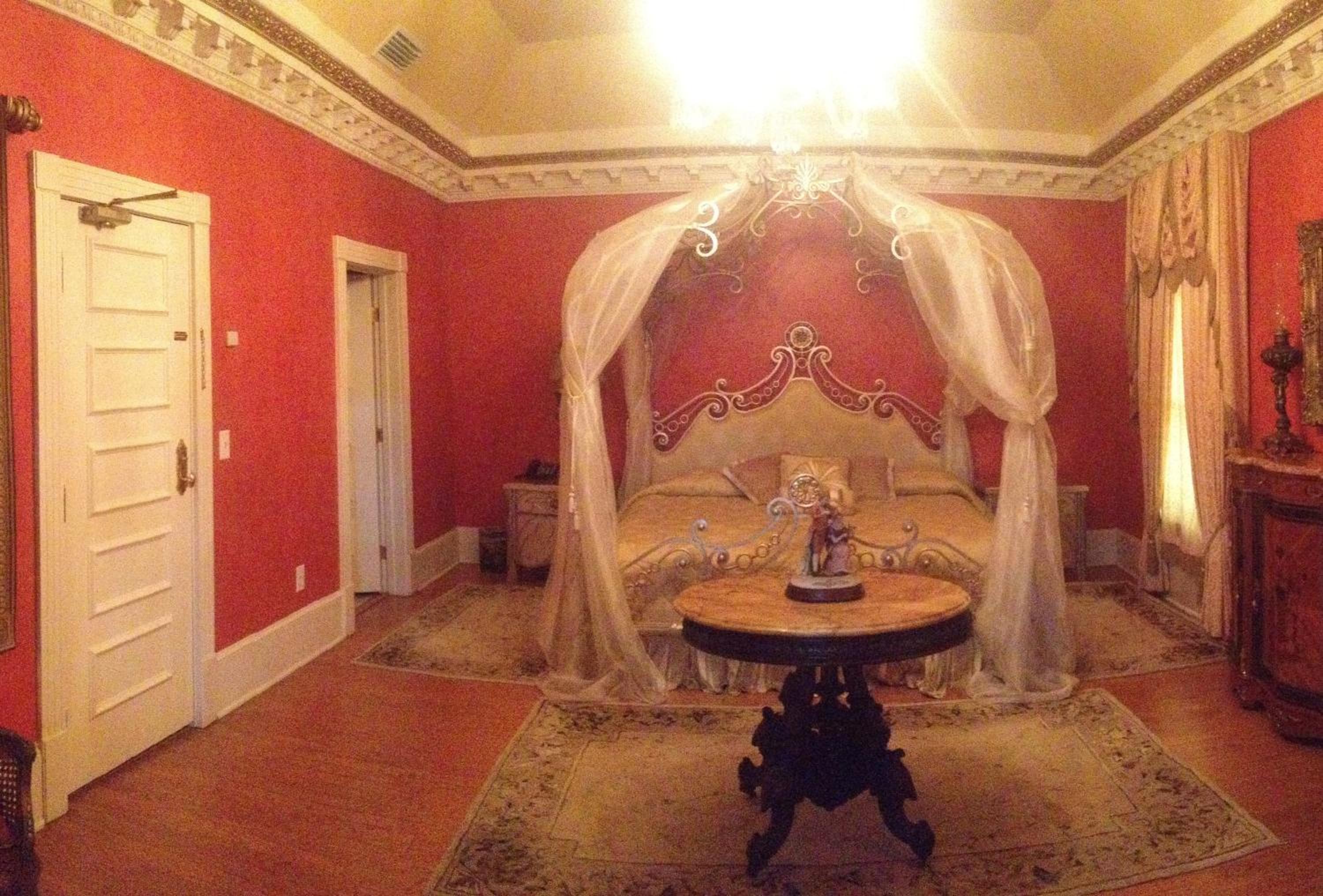 The Hotel Magnolia