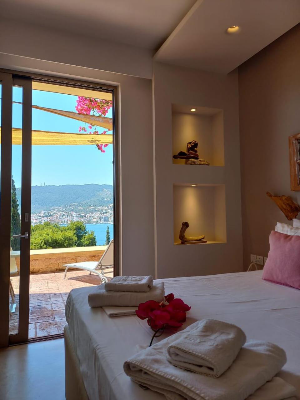 Core Luxury Suites