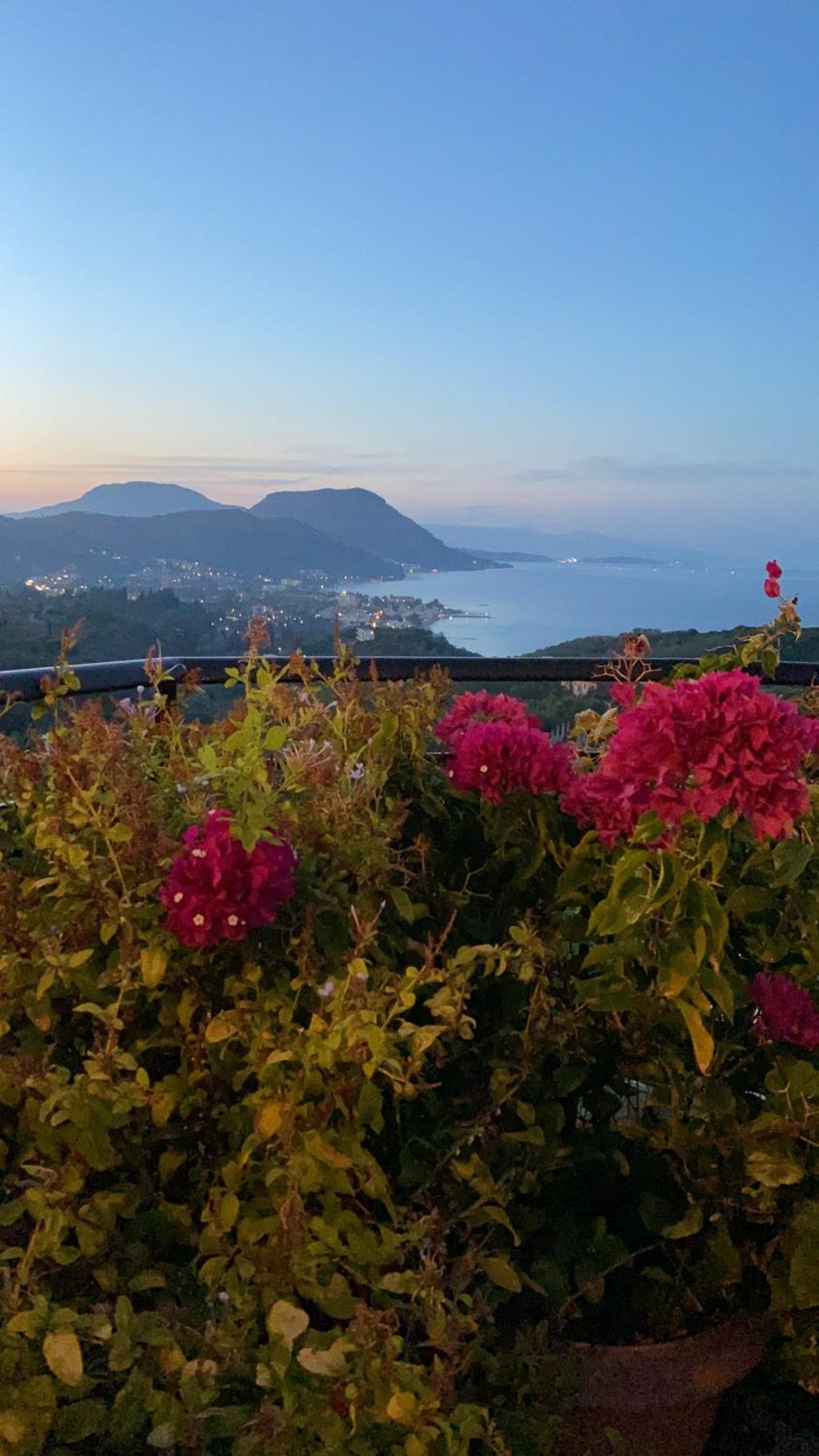 Theea Cottage - Wonderful Sea Views view 5