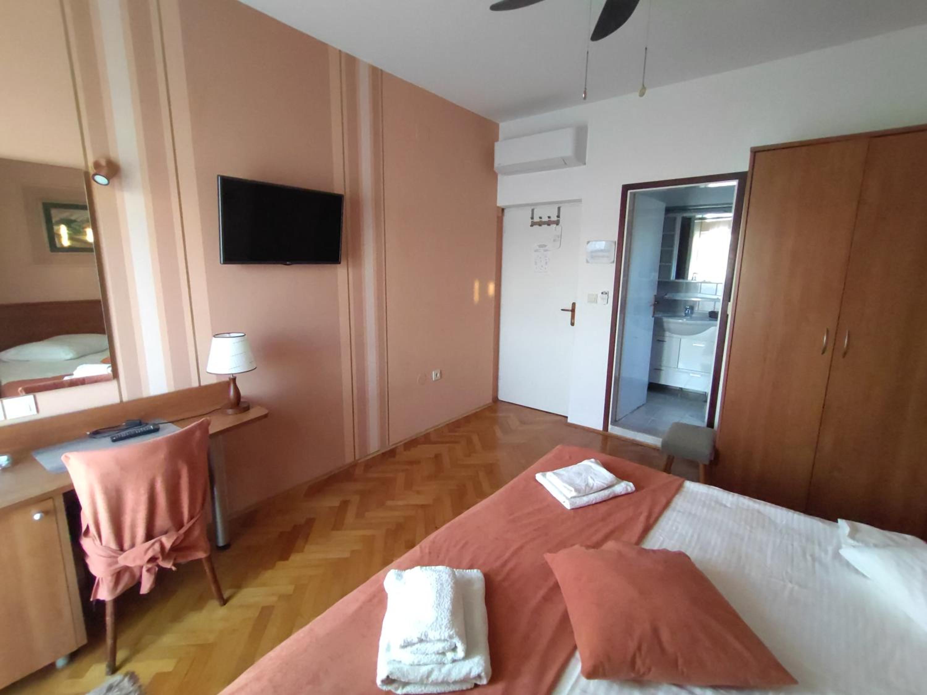Guest House Palme view 3
