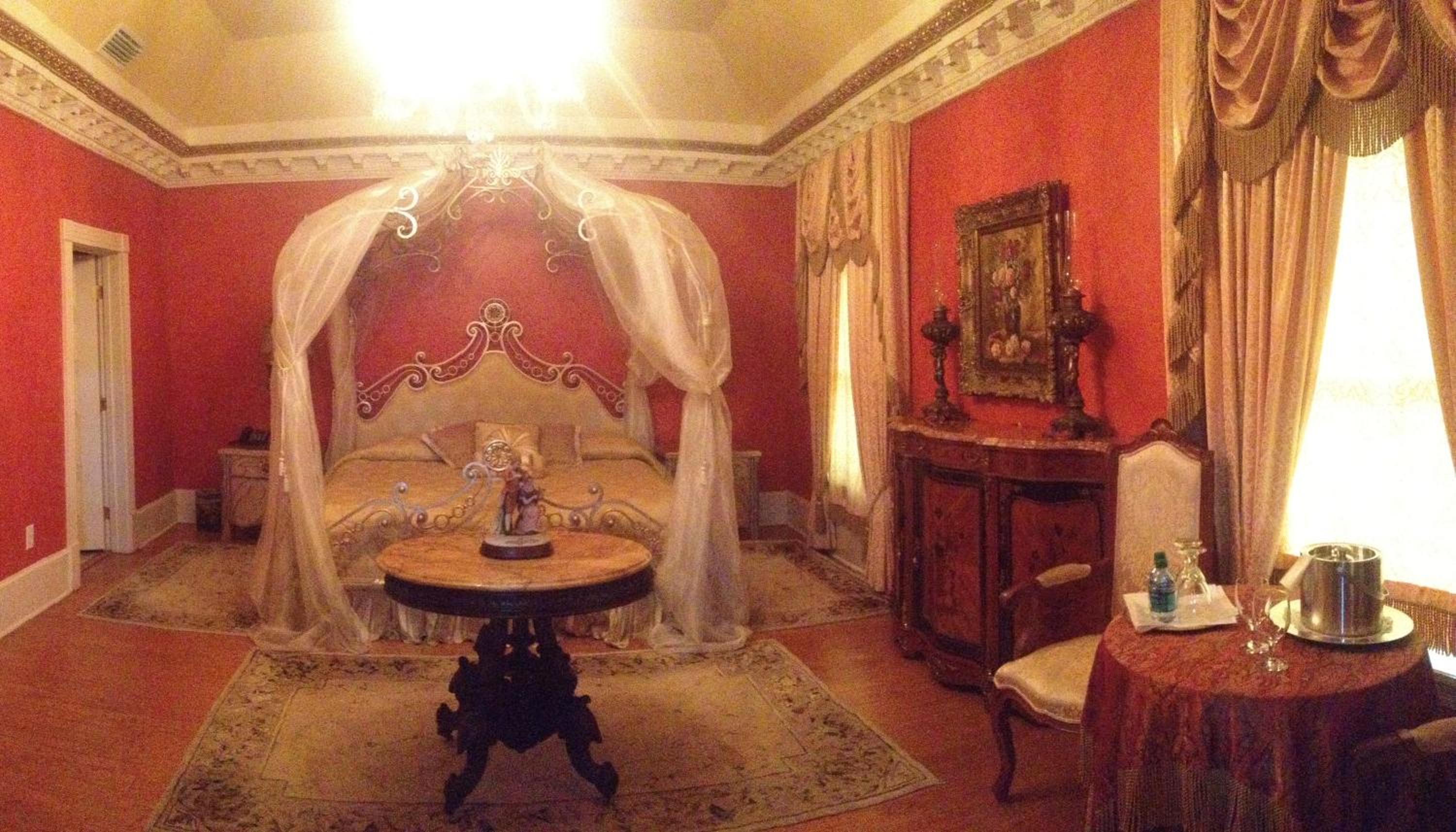 The Hotel Magnolia