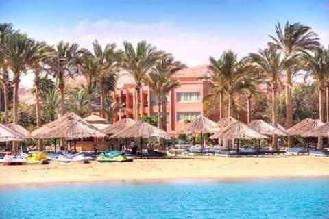 Private chalte Palmera sokhna family