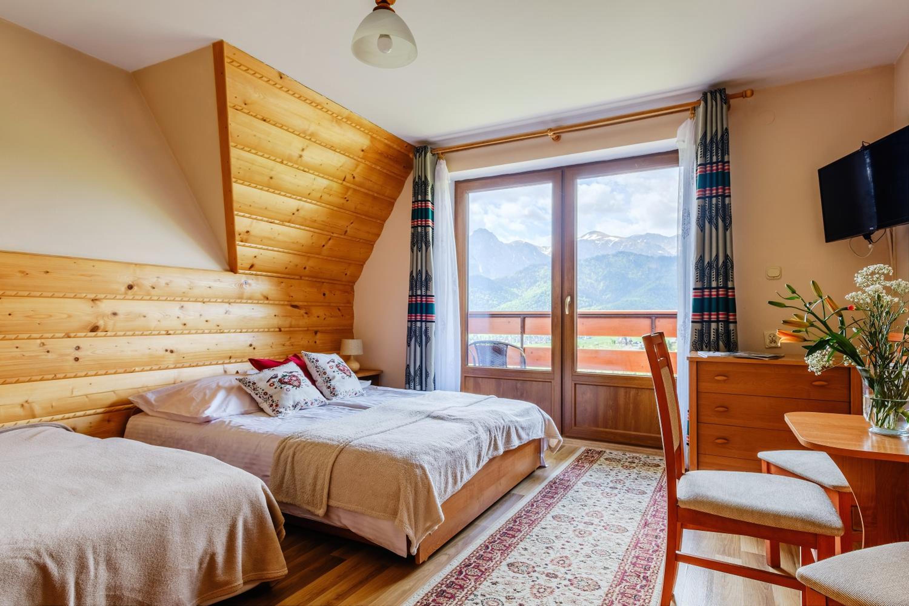 Pokoje i apartament z widokiem na Tatry view 3