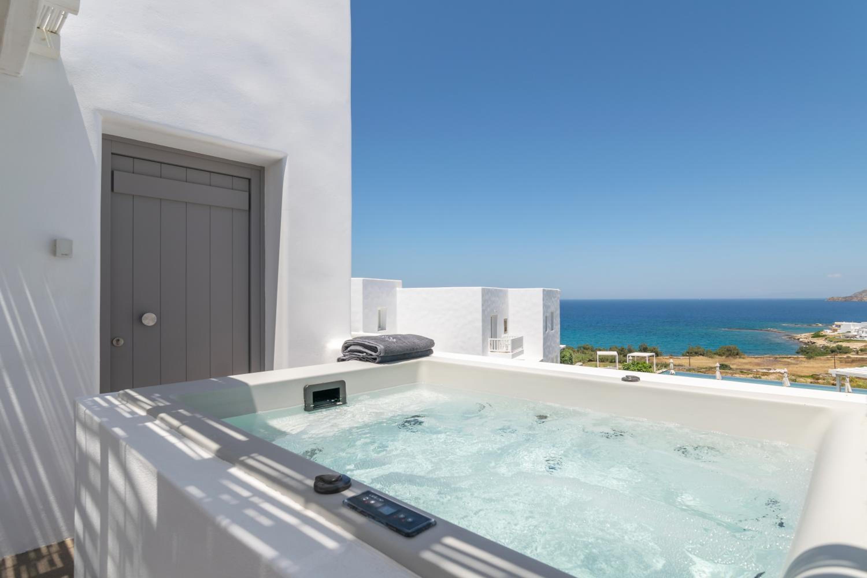 Milos Breeze Boutique Hotel 101