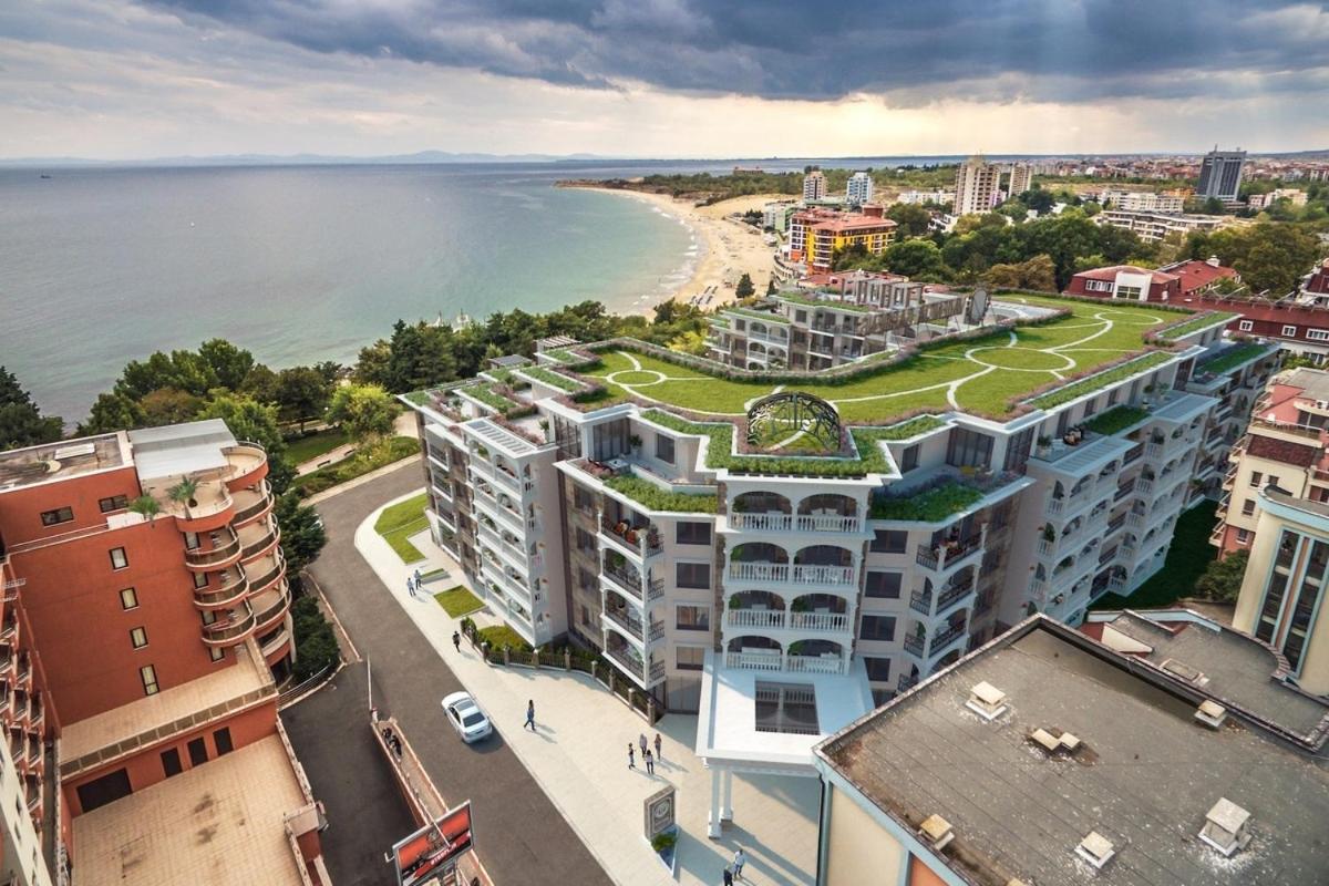 Valencia Gardens Deluxe Apartments view 3