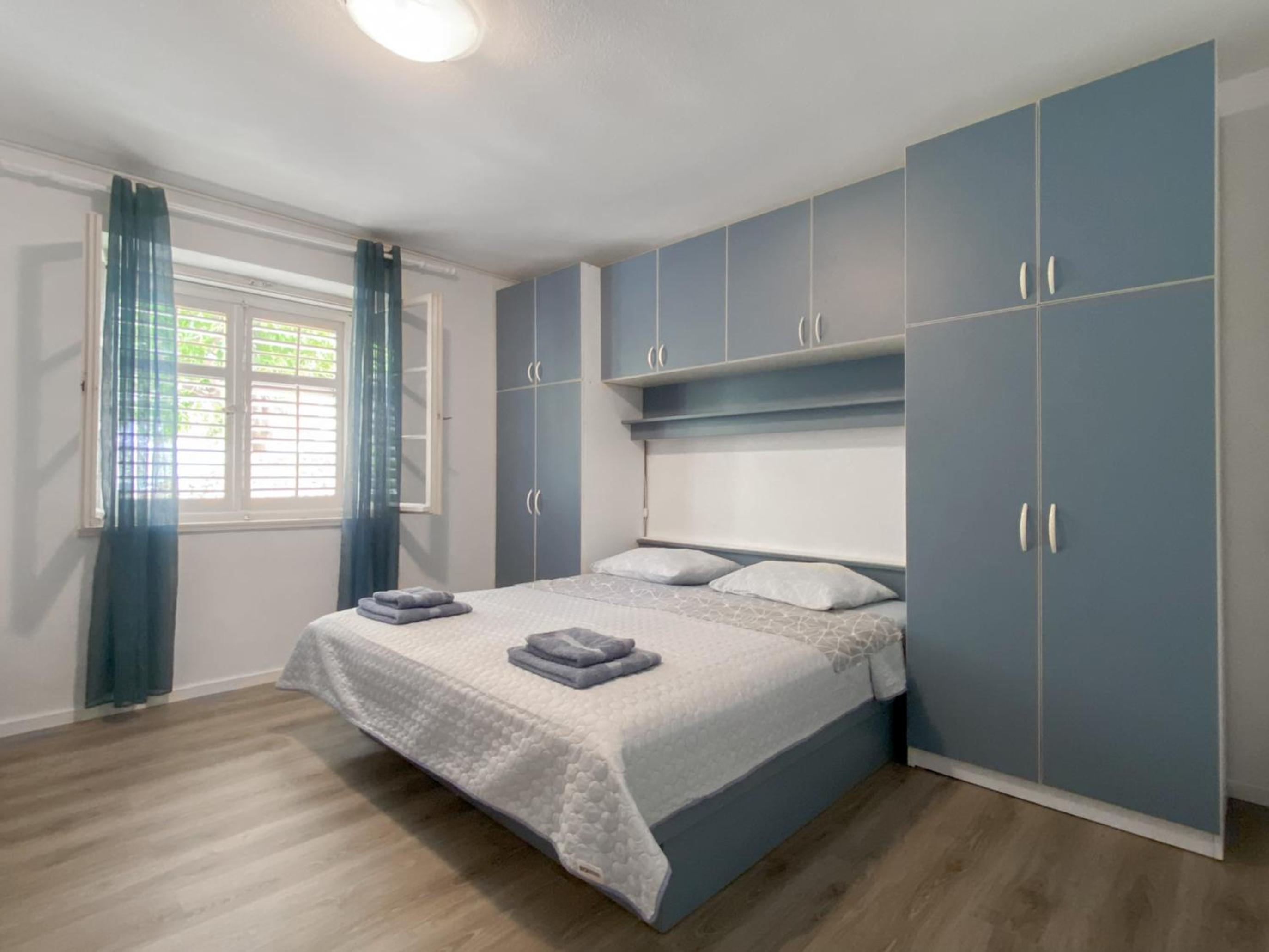 Apartment Dado