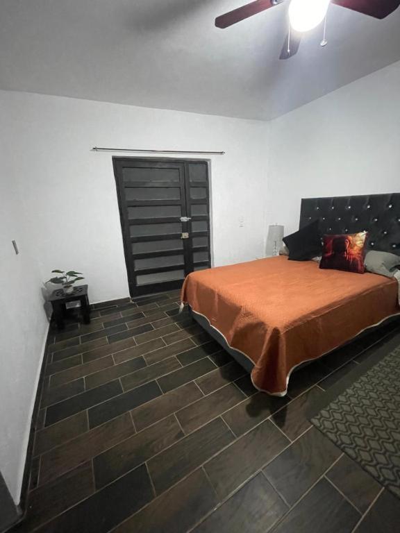 STUDIO RECIEN RENOVADO EN EL CENTRO DE LA CIUDAD DE MORELIA. view 5