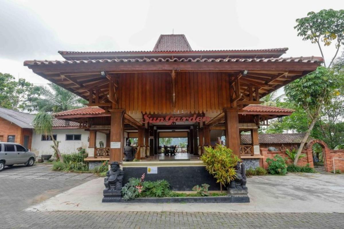 hotel building