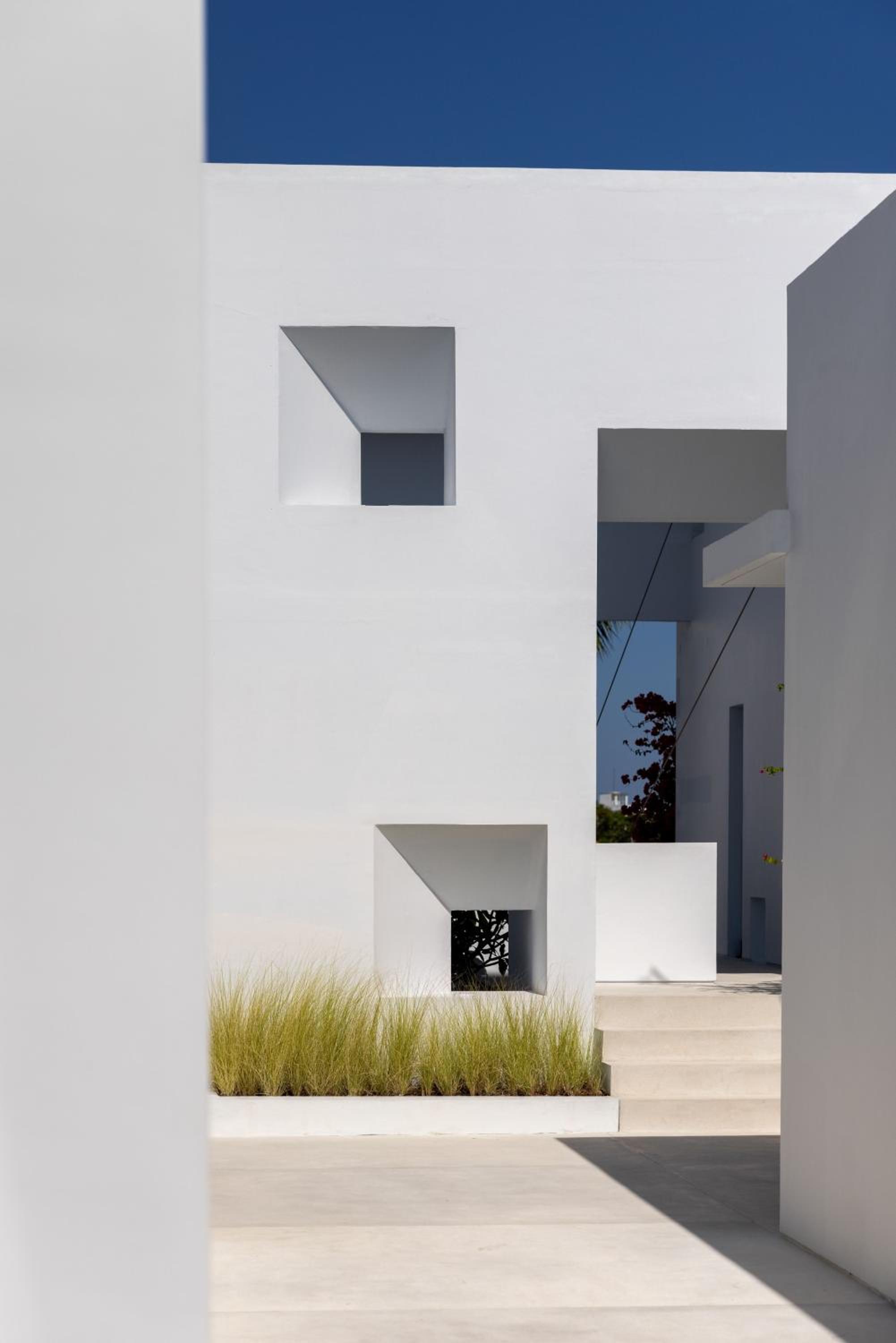 Hotel Mandala Clubhouse - Image 1