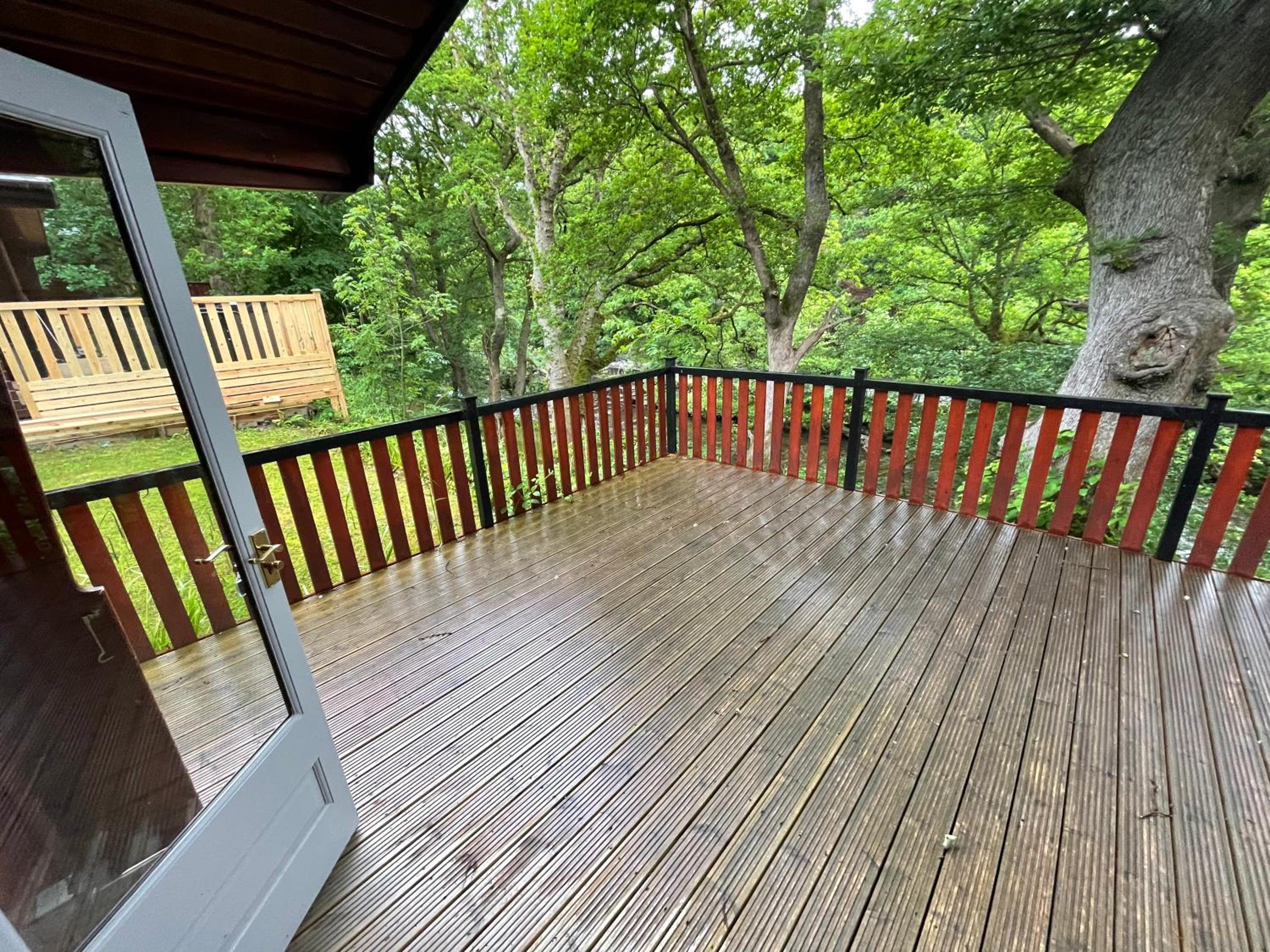 L14 - Riverside Penrhyn Lodge view 3