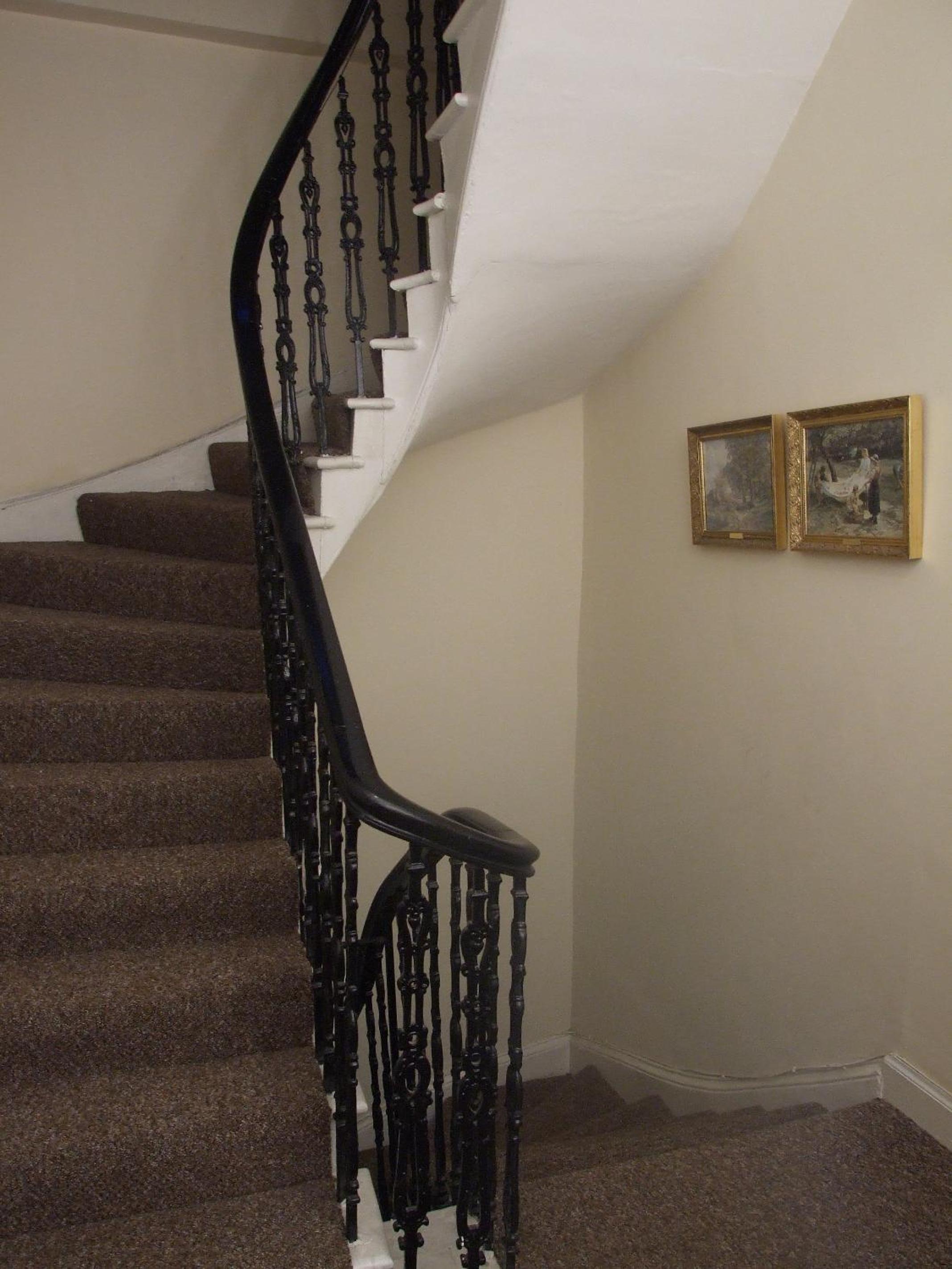 Glasgow House