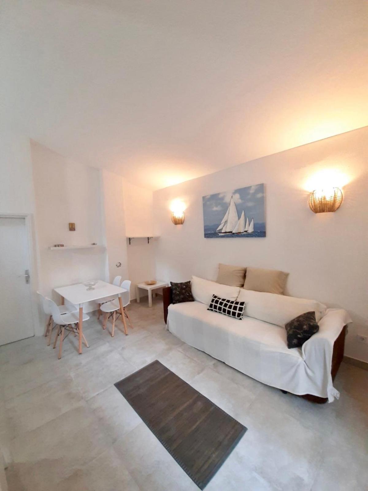 Apartment White view 3