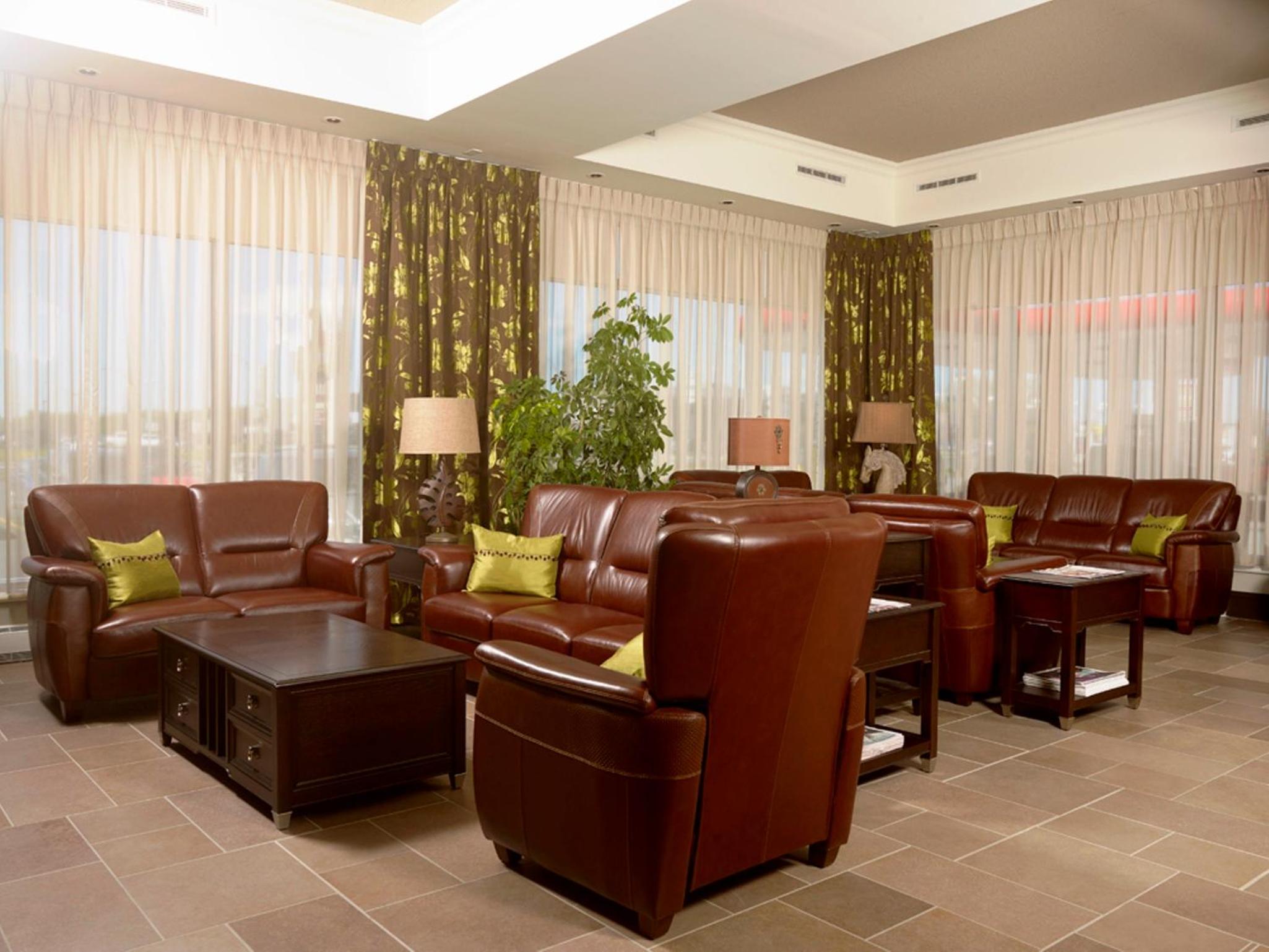 Levis Vacations - Hotel L'Oie des neiges - Property Image 32