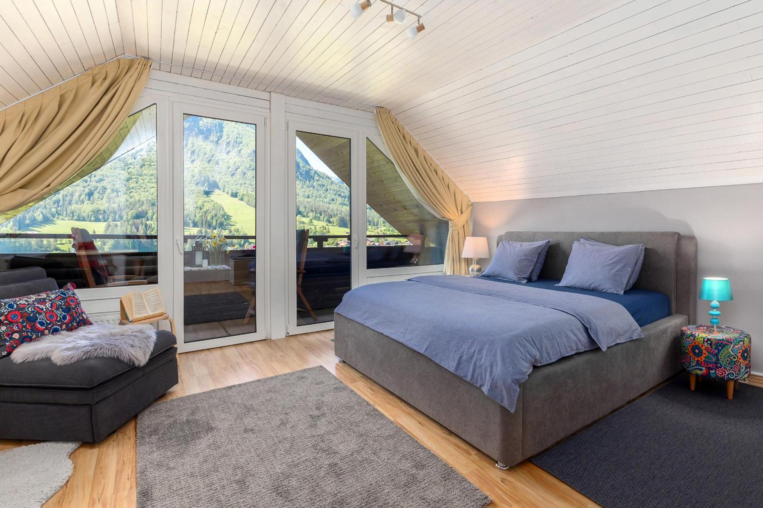 Rož'ca apartments with mountain view view 2