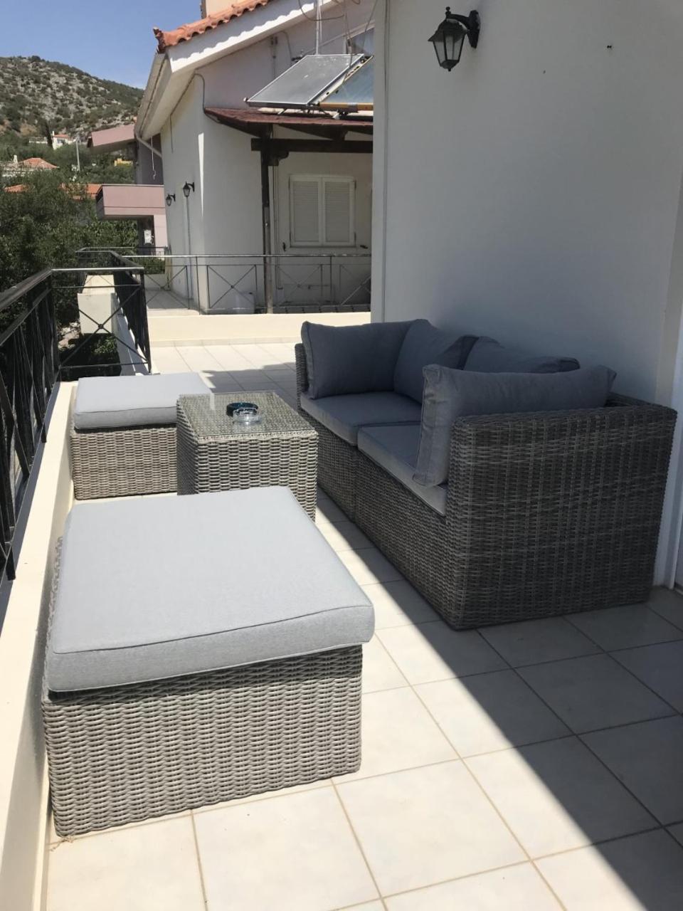 Beautiful maisonette with a view to the mountains and the sea