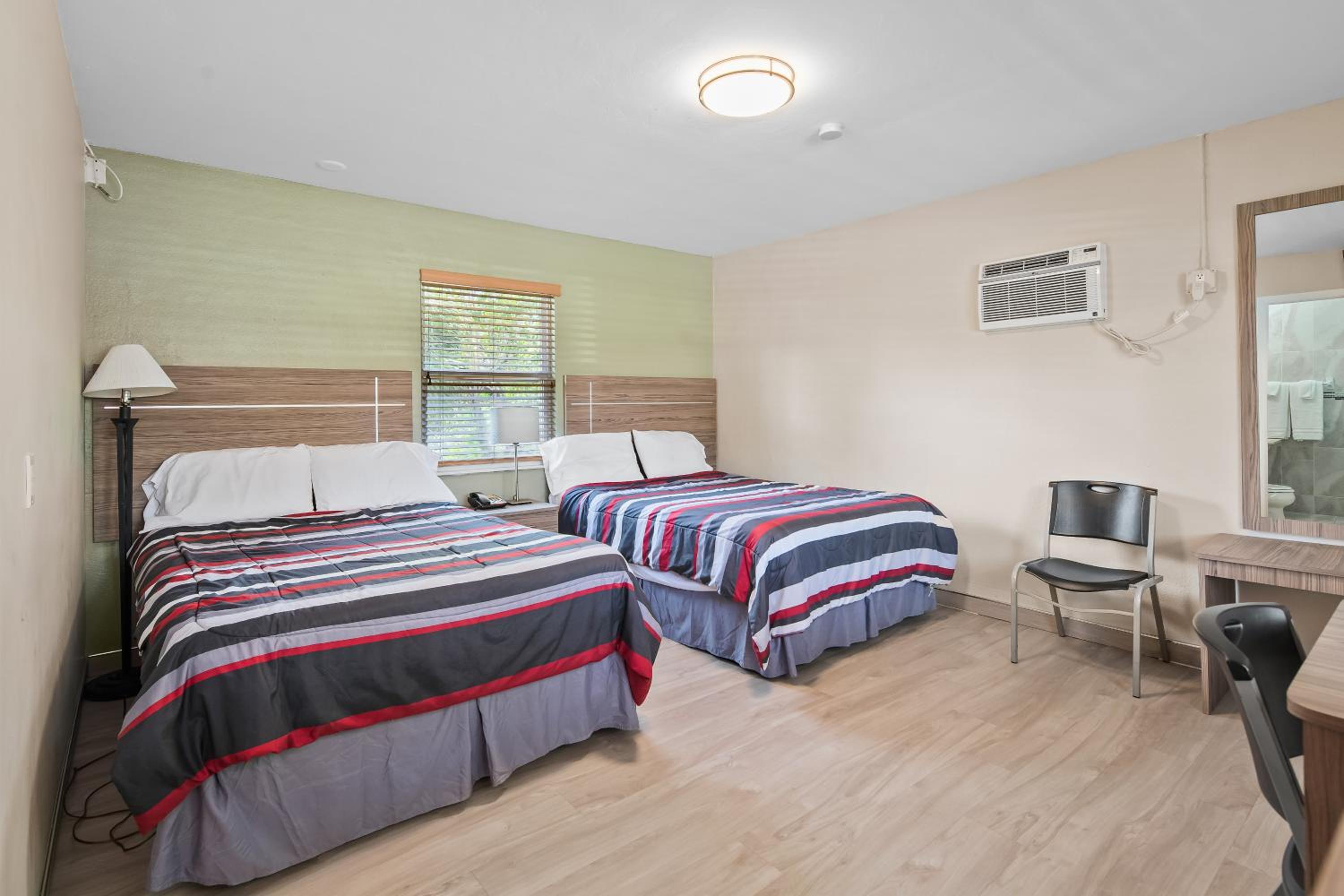 Tamiami Motel view 4