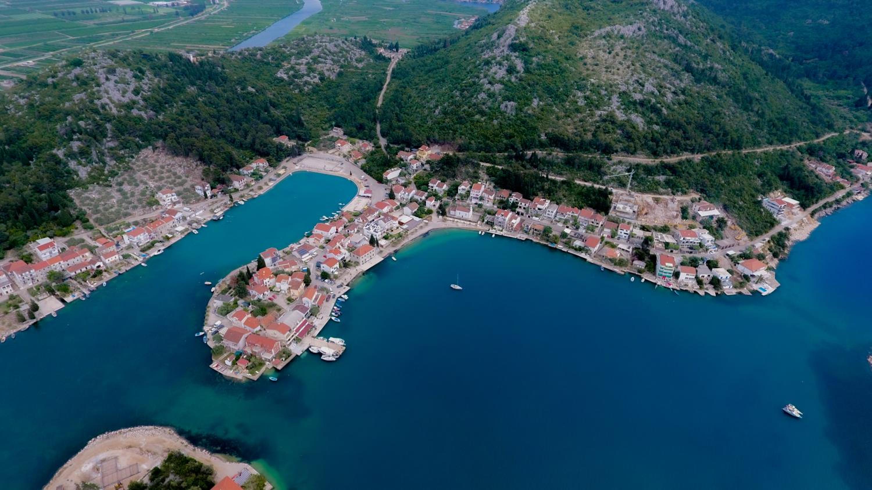 Apartment Antun - Adriatic coast retreat view 2