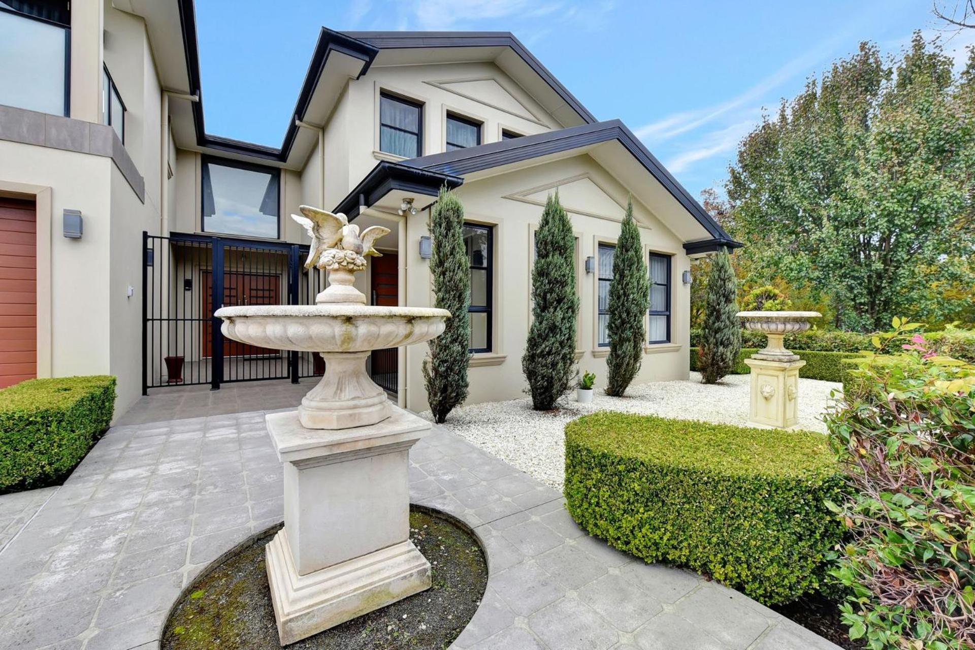 Luxury Hunter Valley Manor Estate Located in Central Hunter Valley