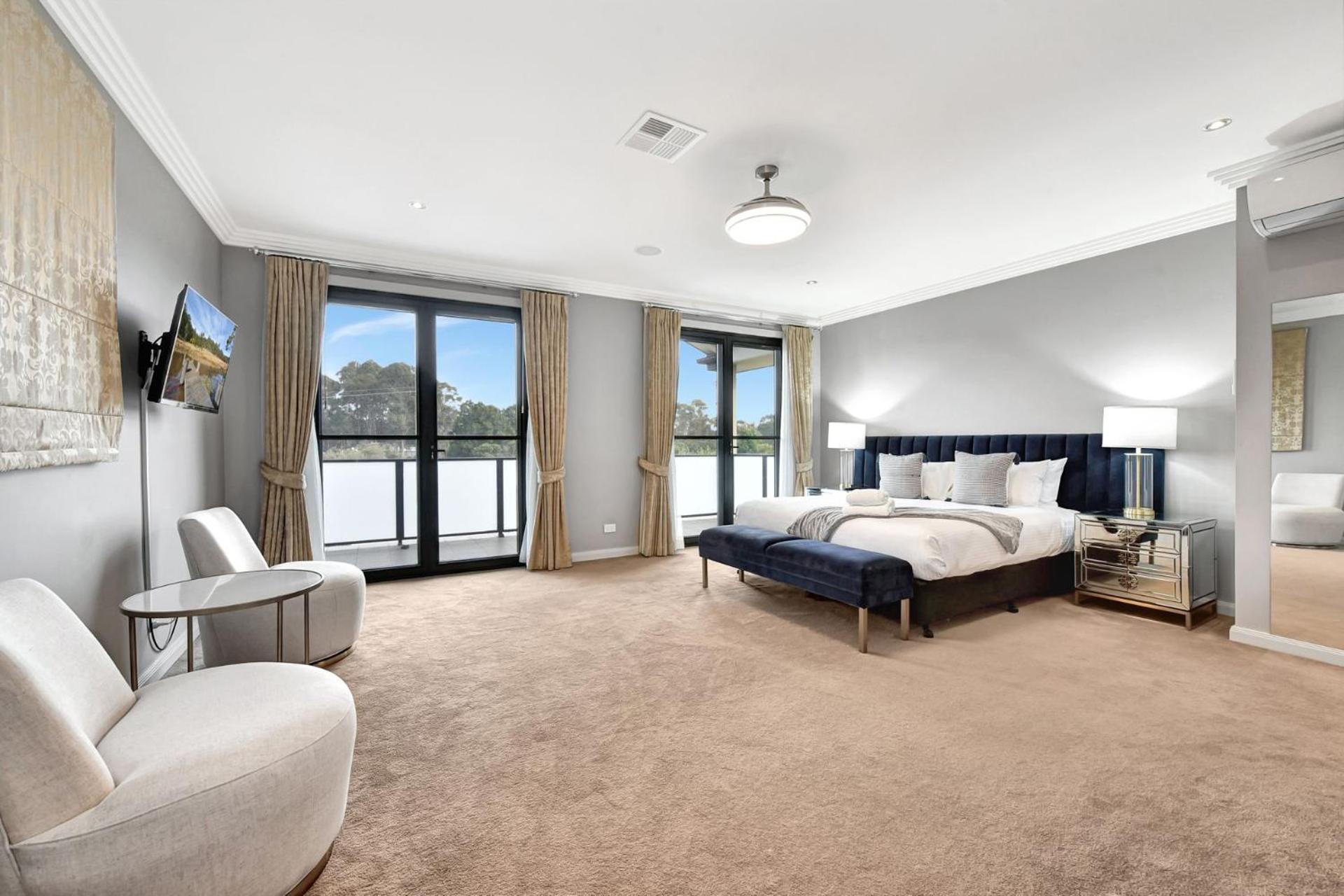 Luxury Hunter Valley Manor Estate Located in Central Hunter Valley