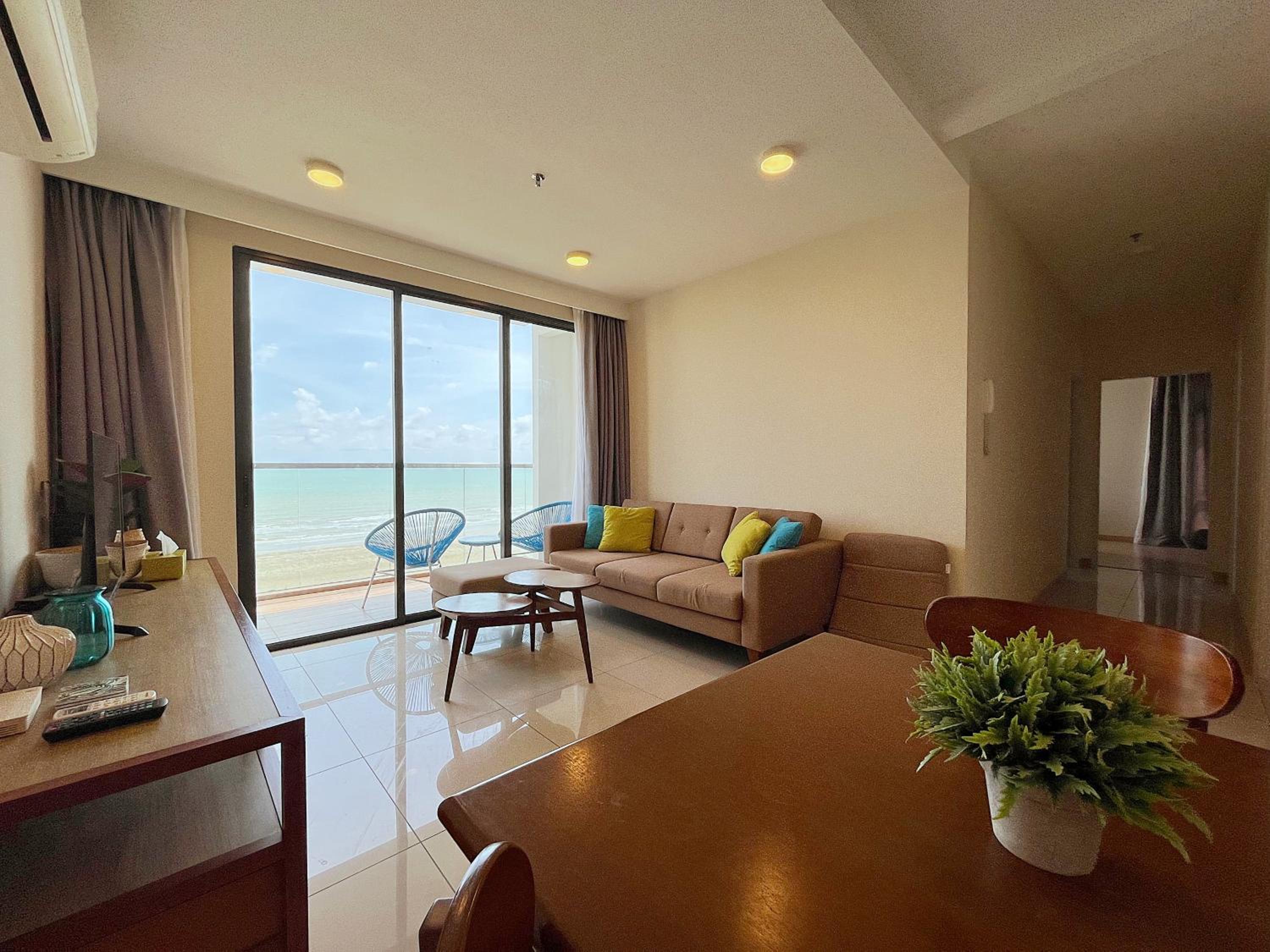 Tenang Retreat at Timurbay -Full Sea View- photo 2