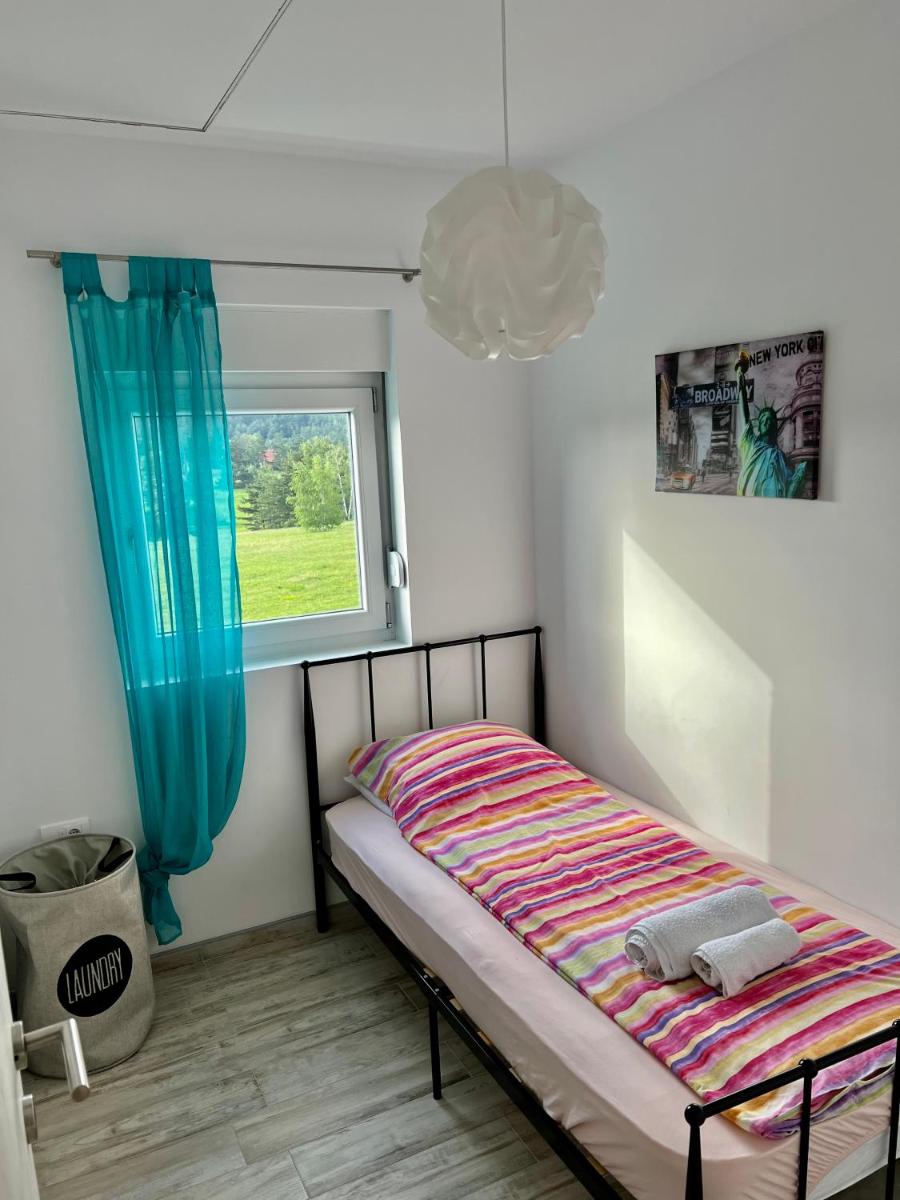 Apartman Narcis 2 Divcibare view 5