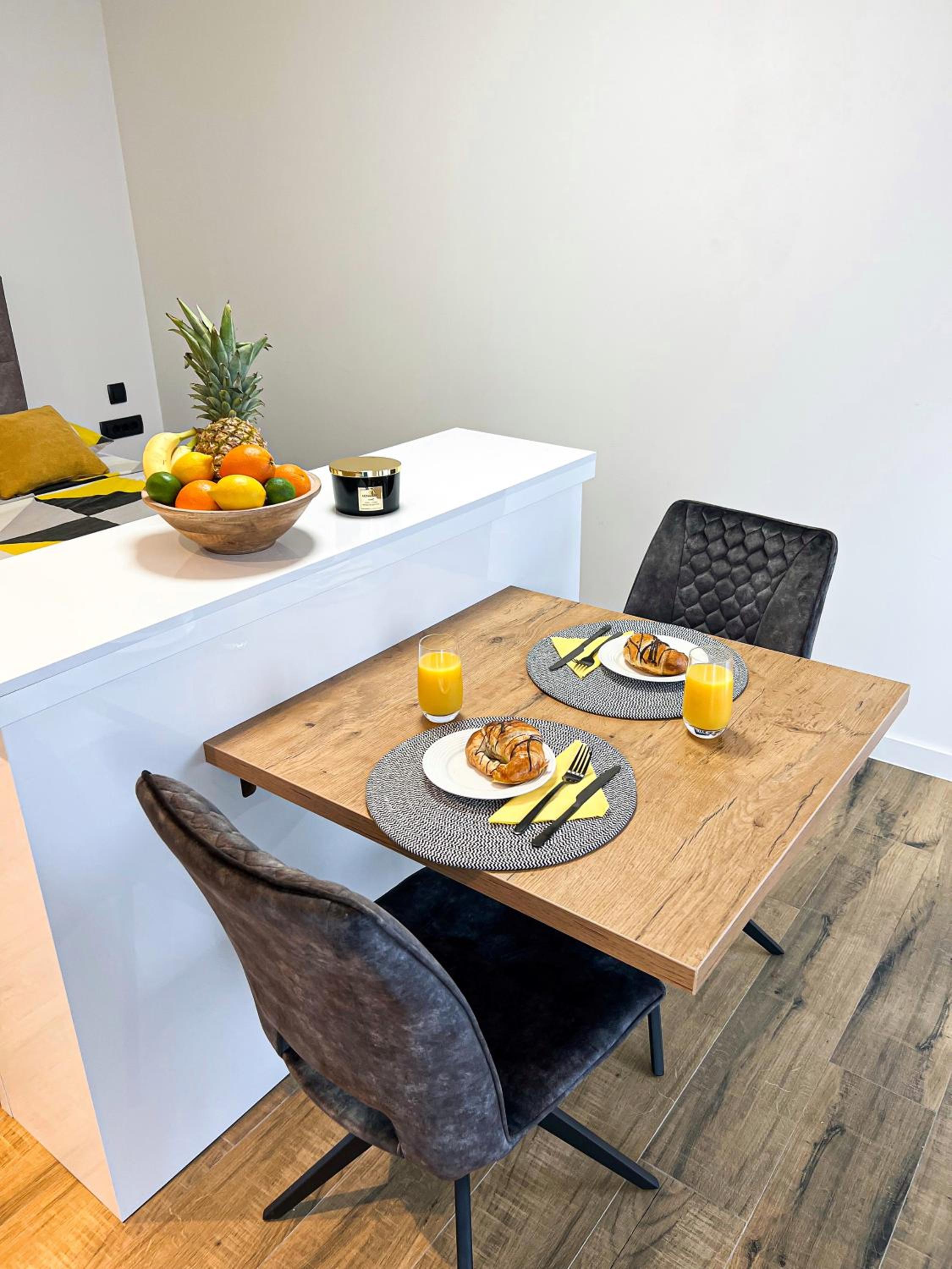 SanOne-Studio apartment en Jesenice — dining