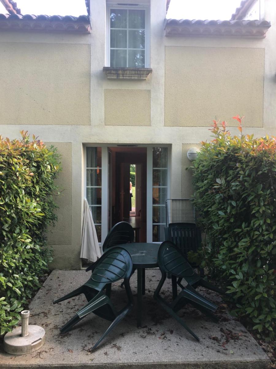 Petite maison dans Résidence avec piscine