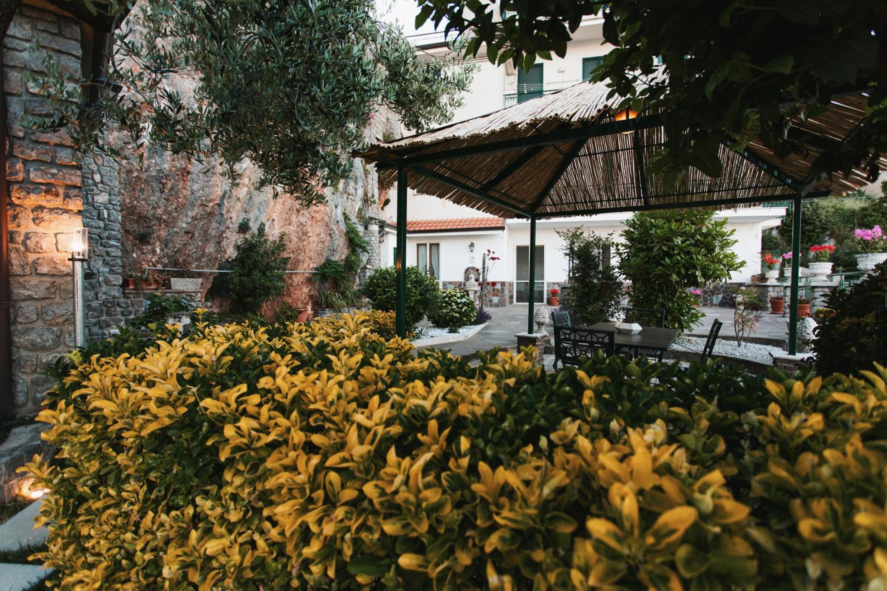 Apartments PARADISE GARDEN Holiday House