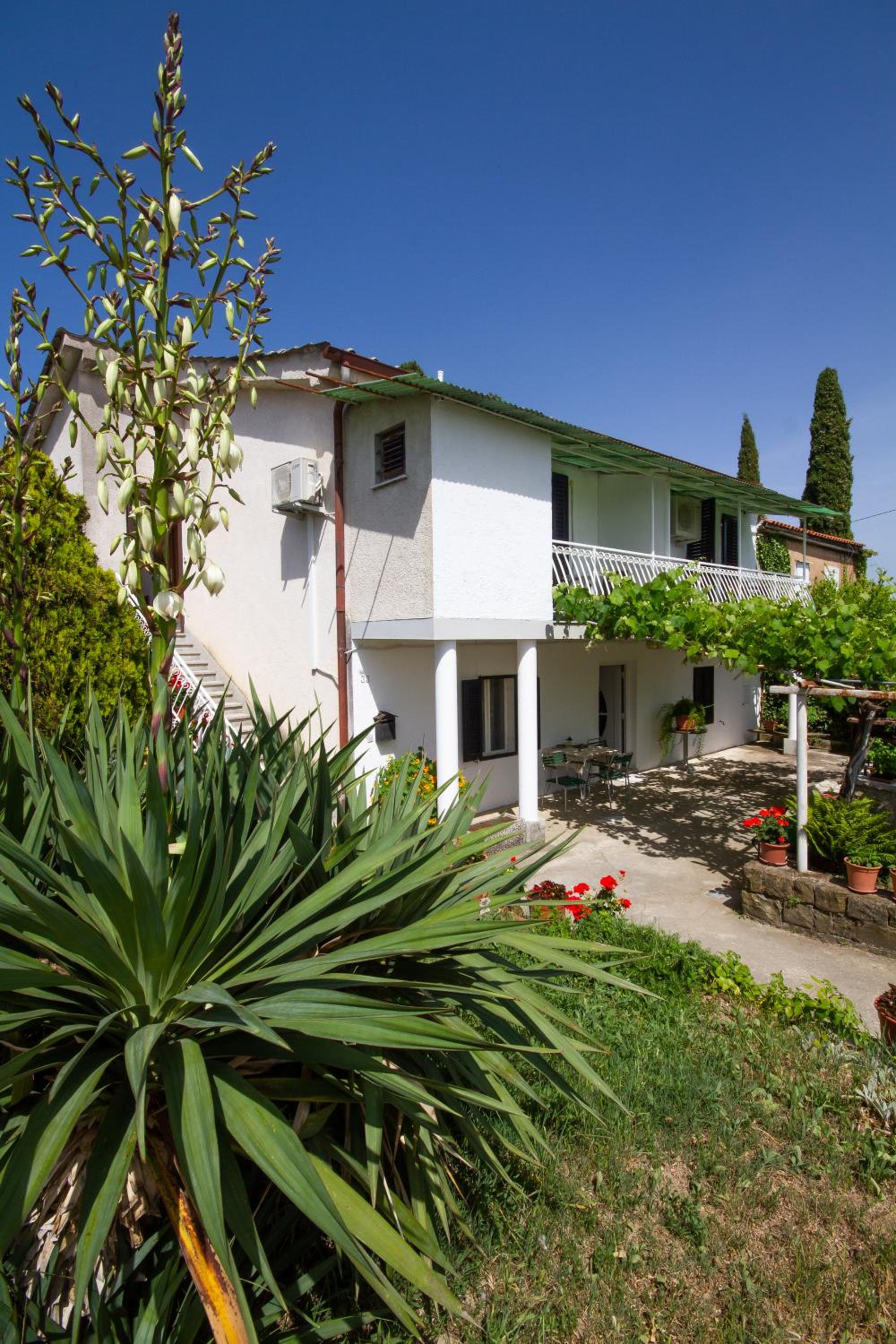 Apartments Juratovec view 2