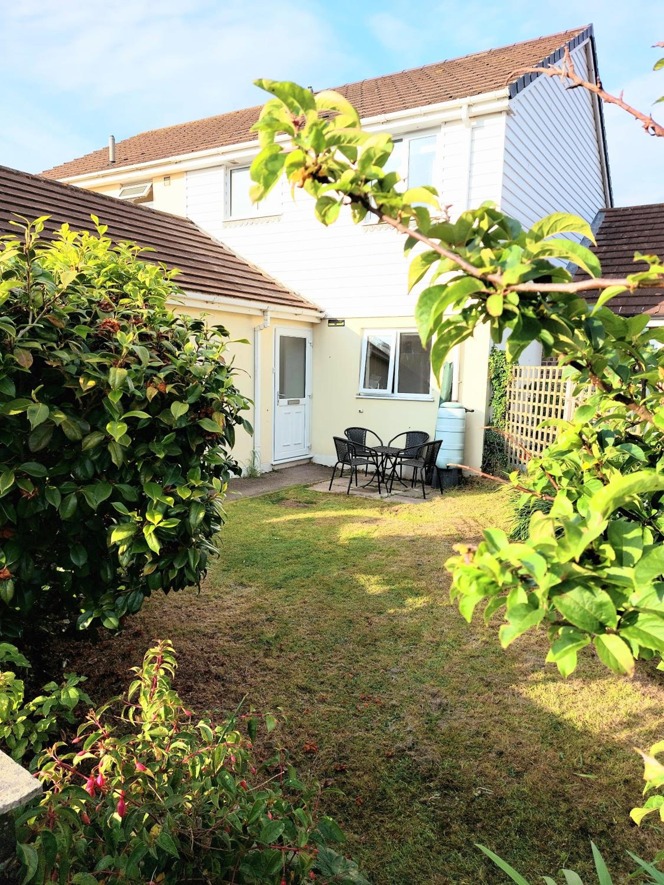 Photo 12