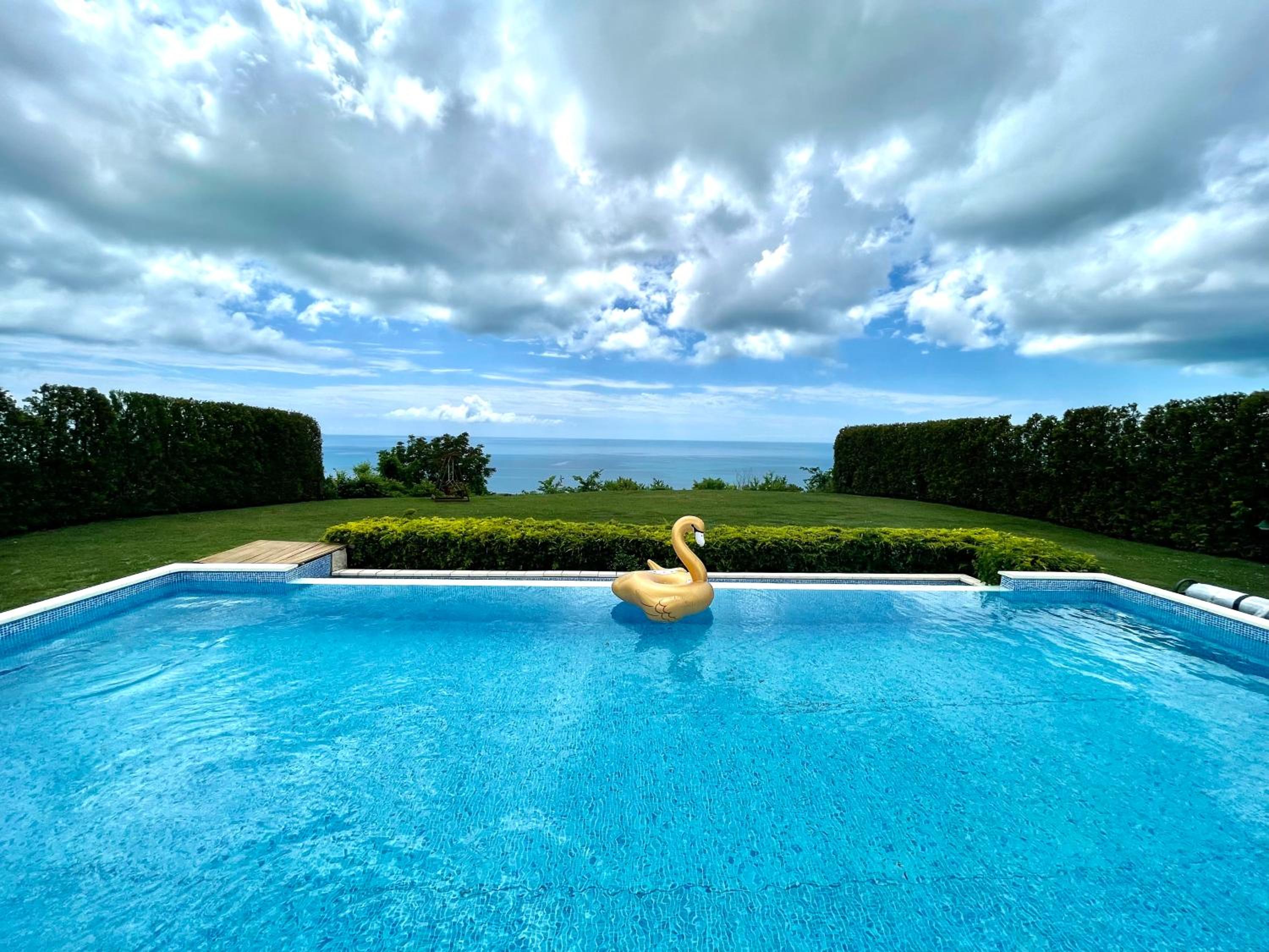Private seaview villa in BlackSeaRama - 1st line view 3