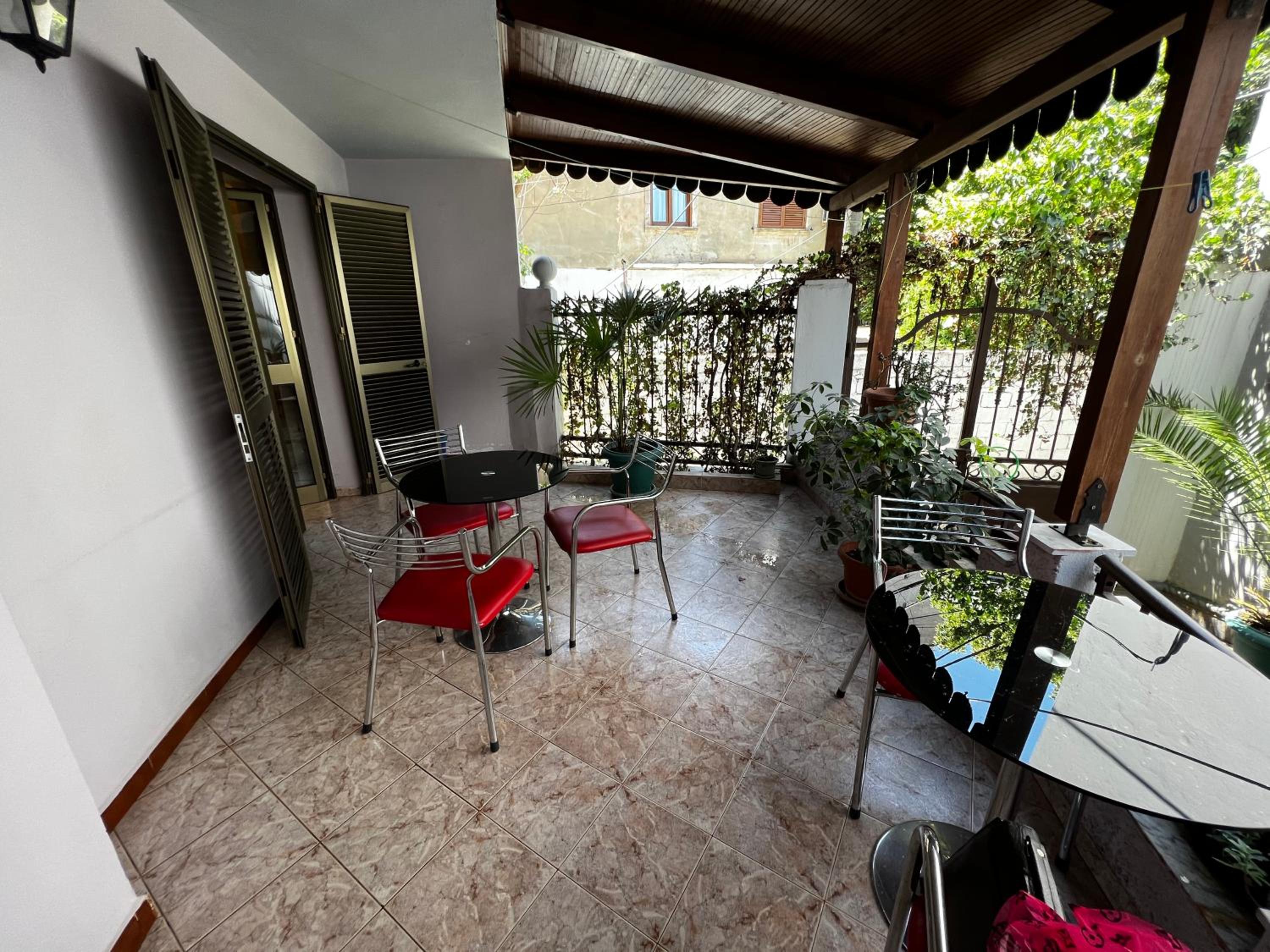 Grand Veranda Apartment