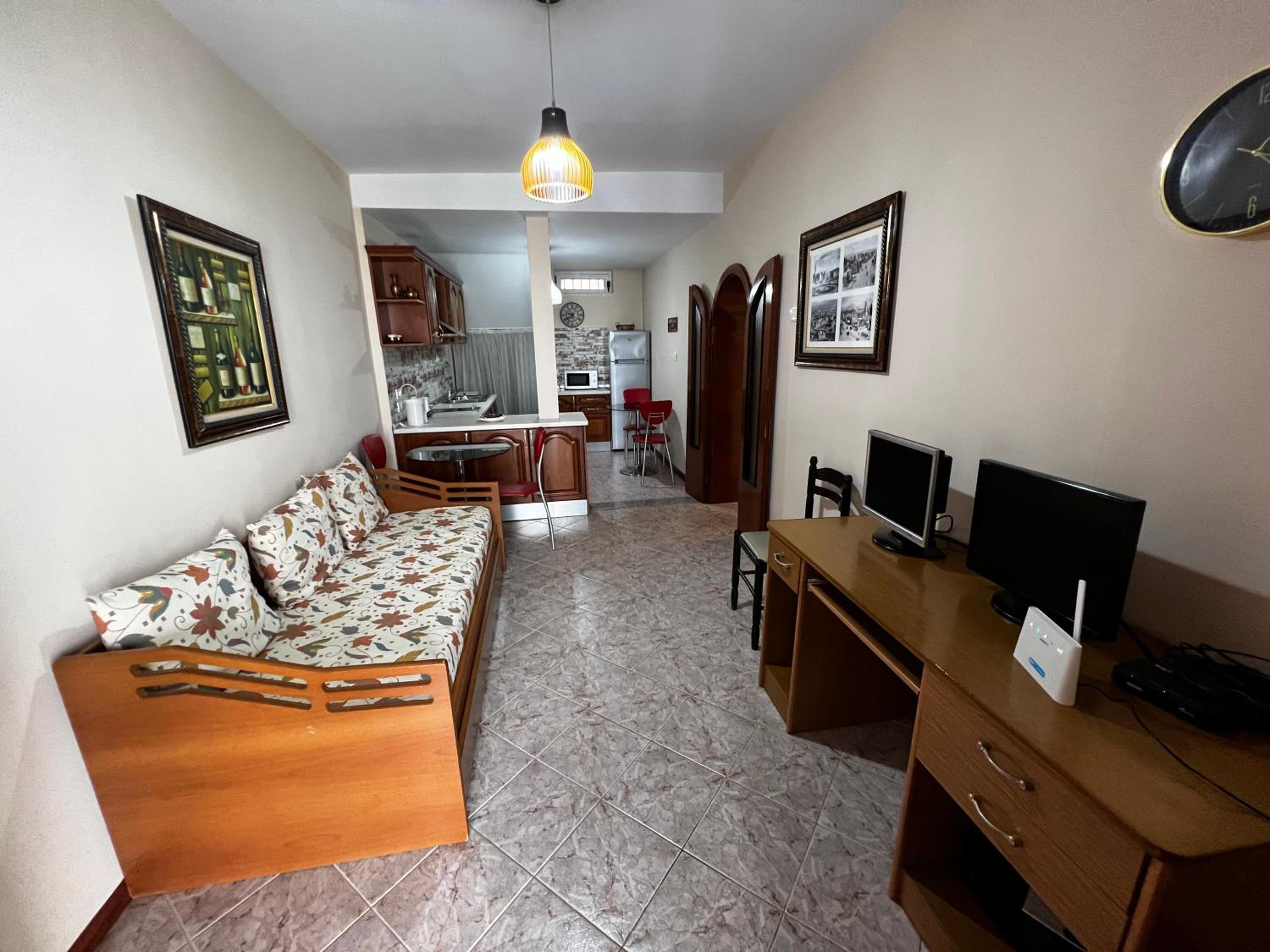 Grand Veranda Apartment
