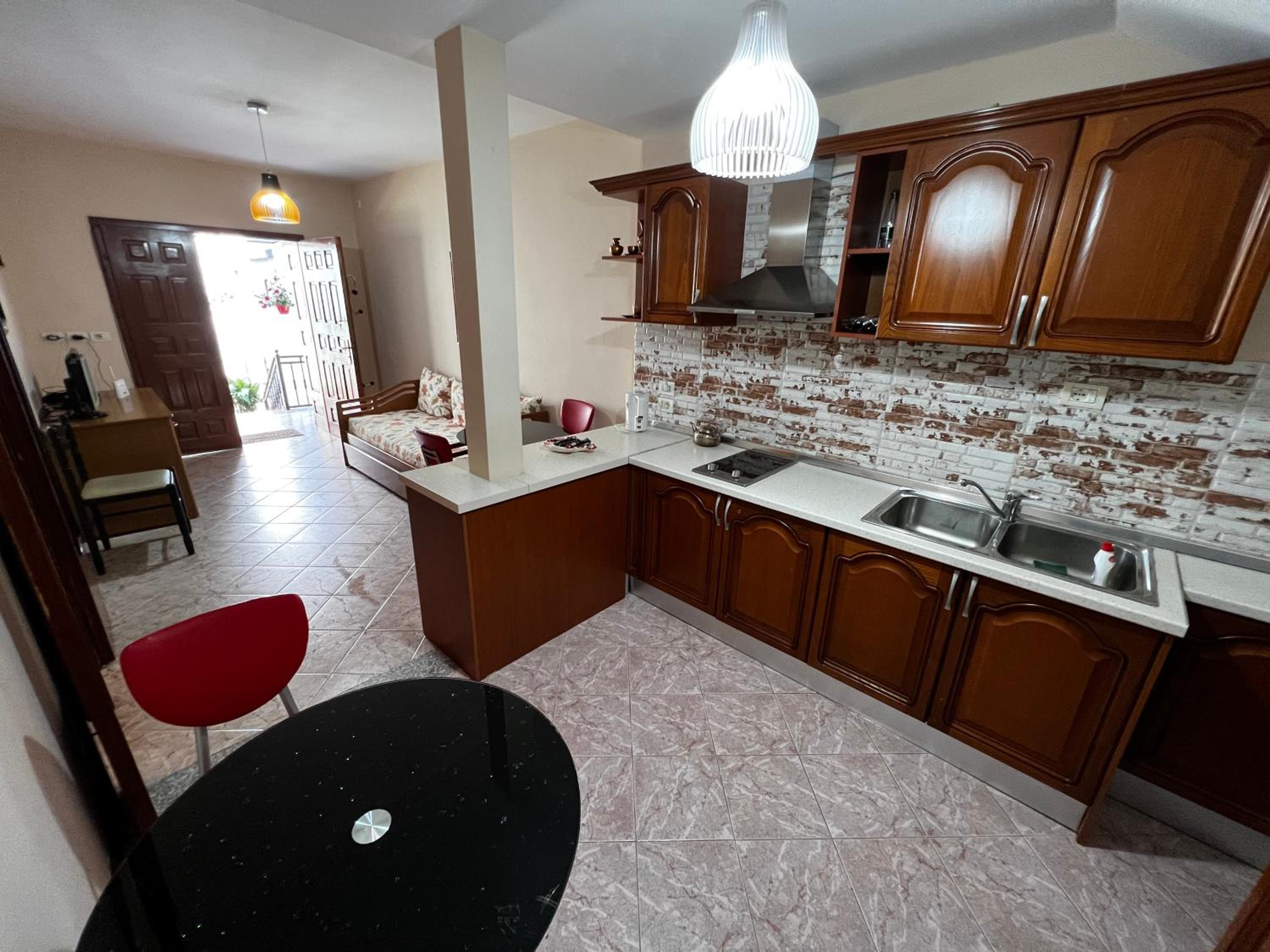 Grand Veranda Apartment