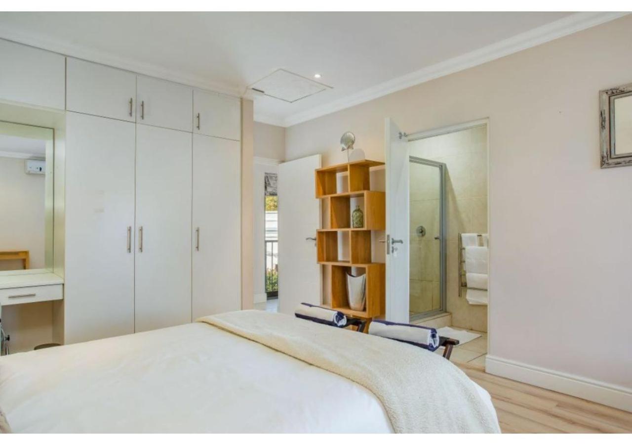Florin’s Crest 3 Bedroom Villa, Franschhoek