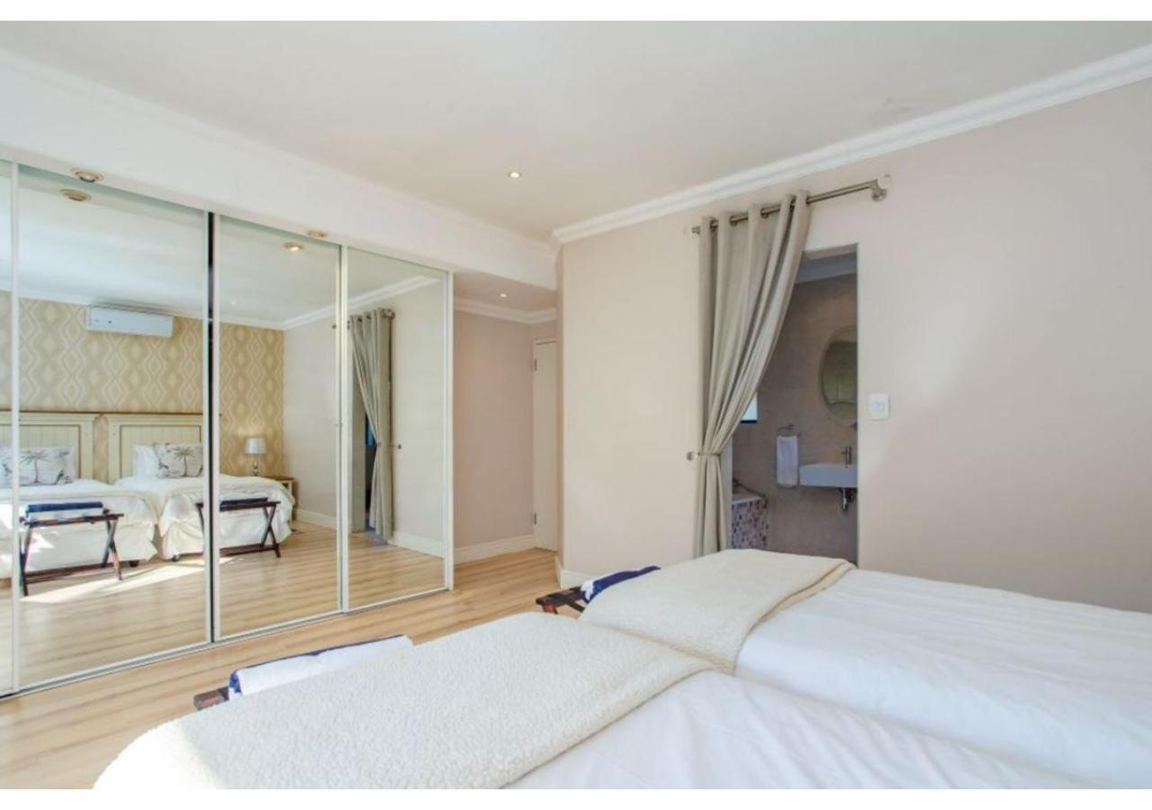 Florin’s Crest 3 Bedroom Villa, Franschhoek