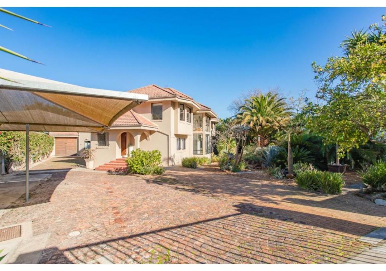 Florin’s Crest 3 Bedroom Villa, Franschhoek