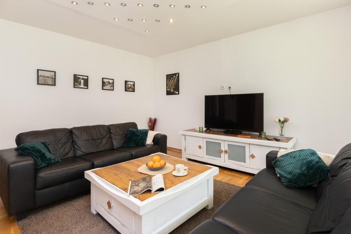 Seaview Gdynia Apartment Lelewela by Renters view 4