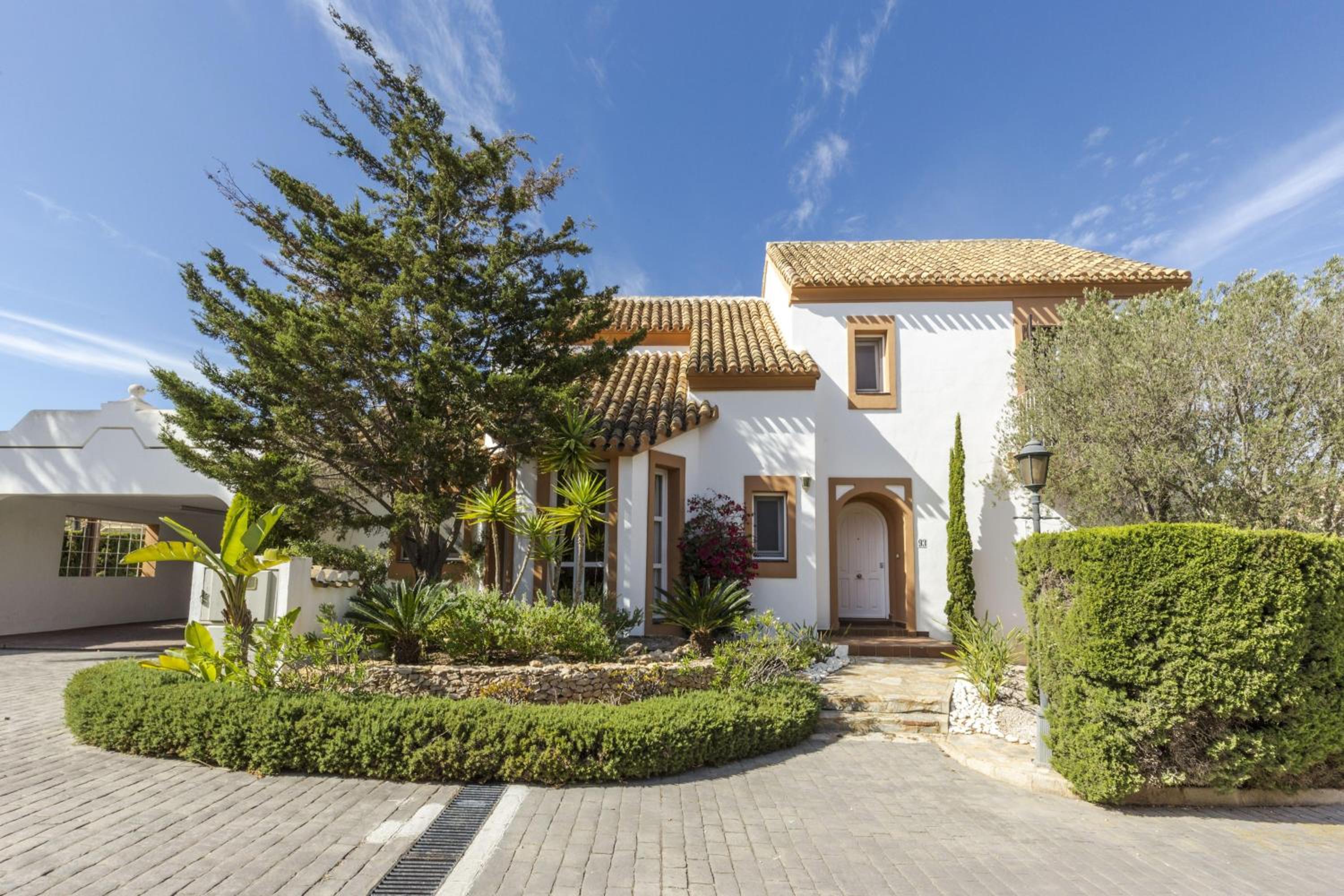 Las Brisas 93 view 2