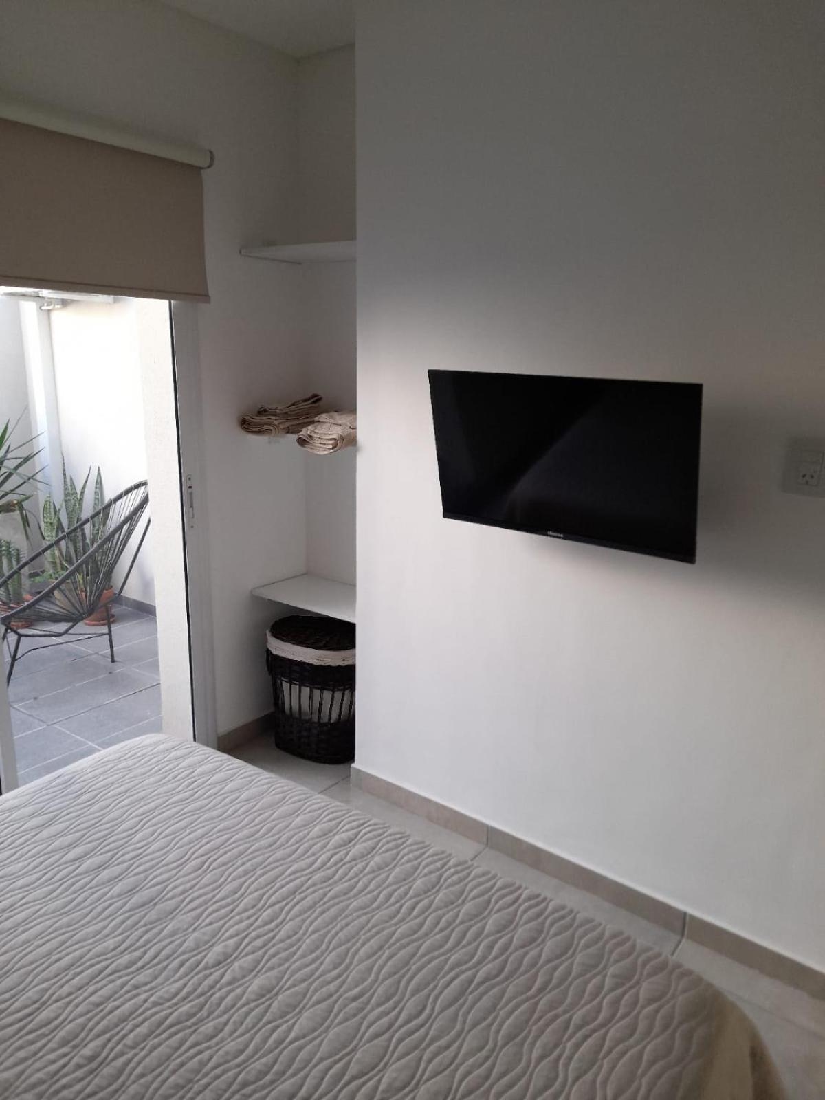 Departamento moderno y luminoso, en planta baja, con patio y excelente ubicación