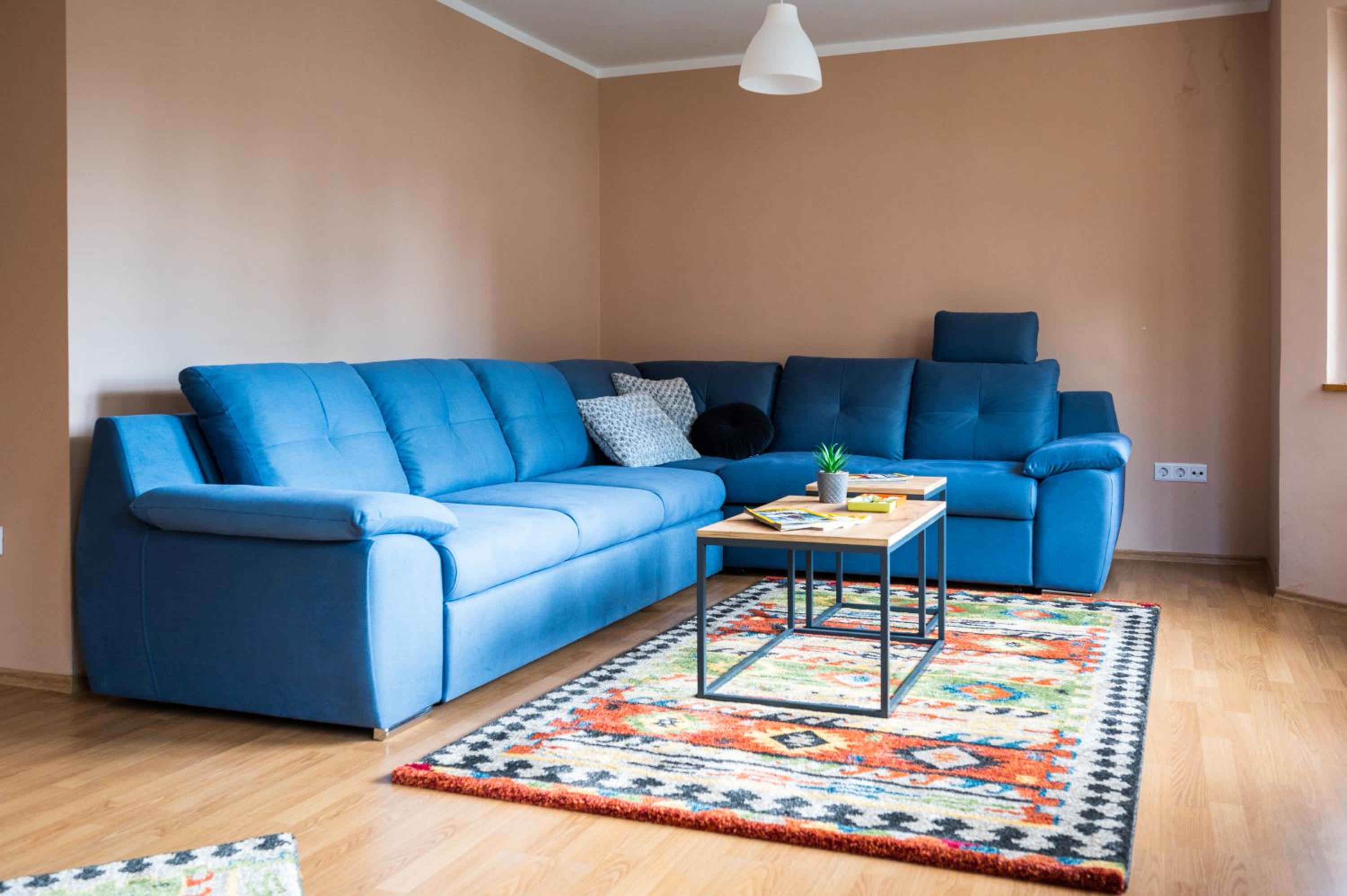 Spacious & Modern Apartments- Old Town
