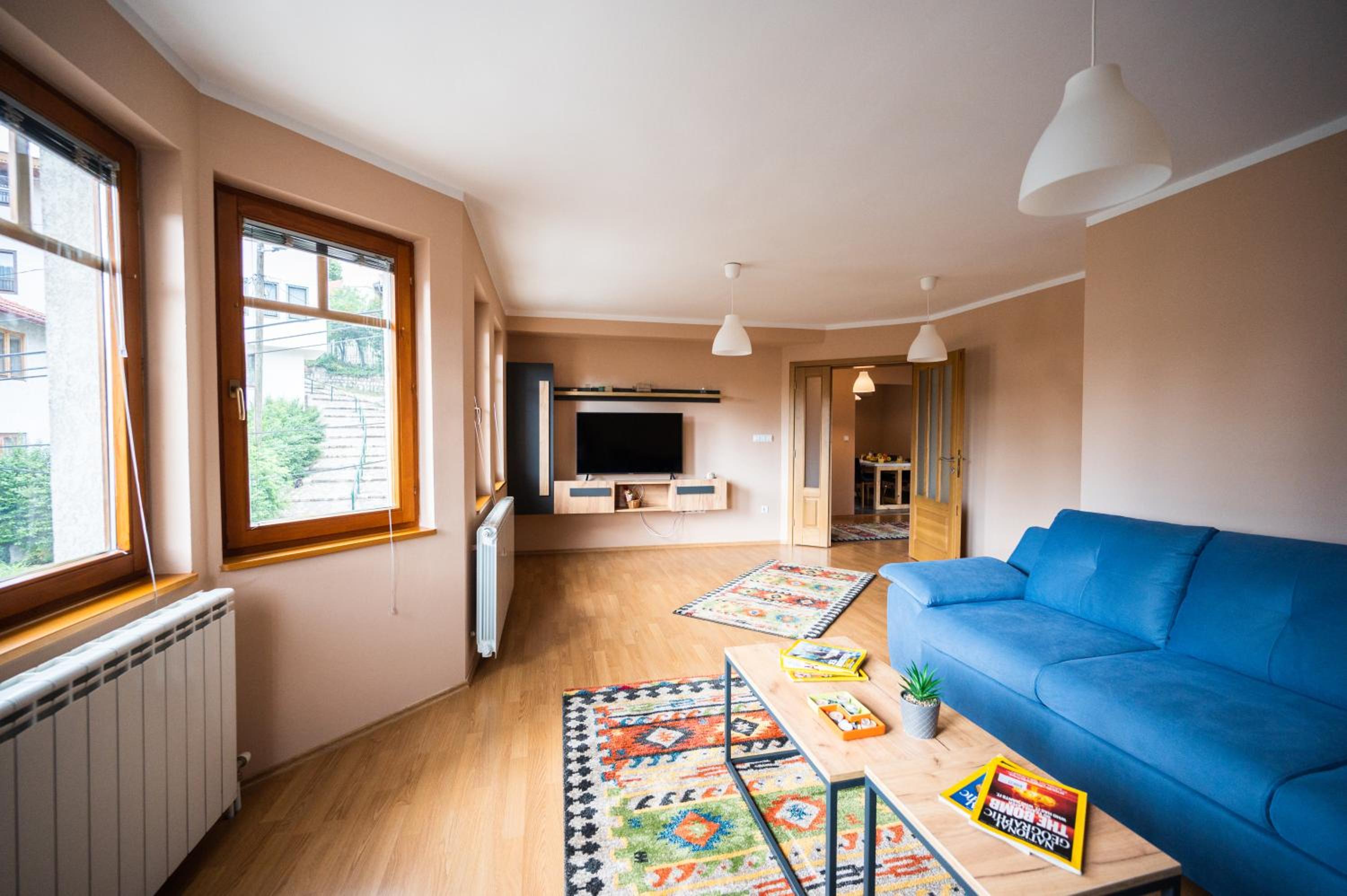 Spacious & Modern Apartments- Old Town