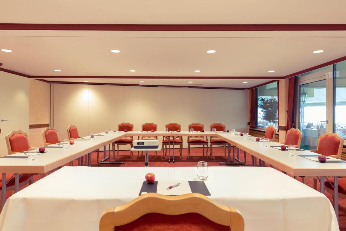 meeting room