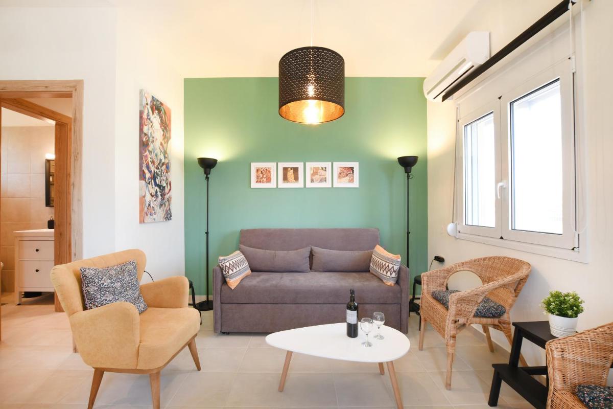 Art Garden House - 500m from the Beach view 4