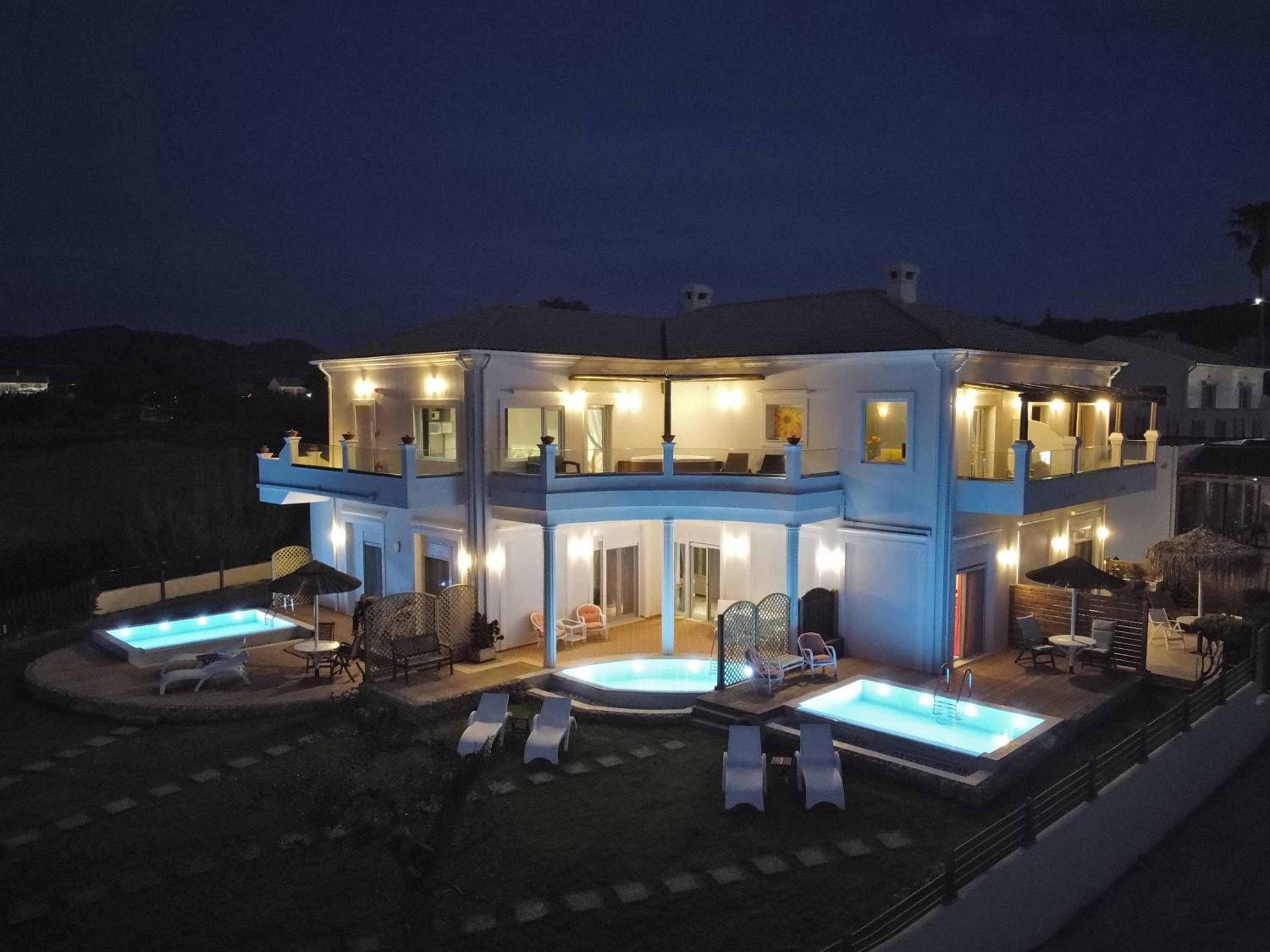 Margarita's Luxury Suites photo 3