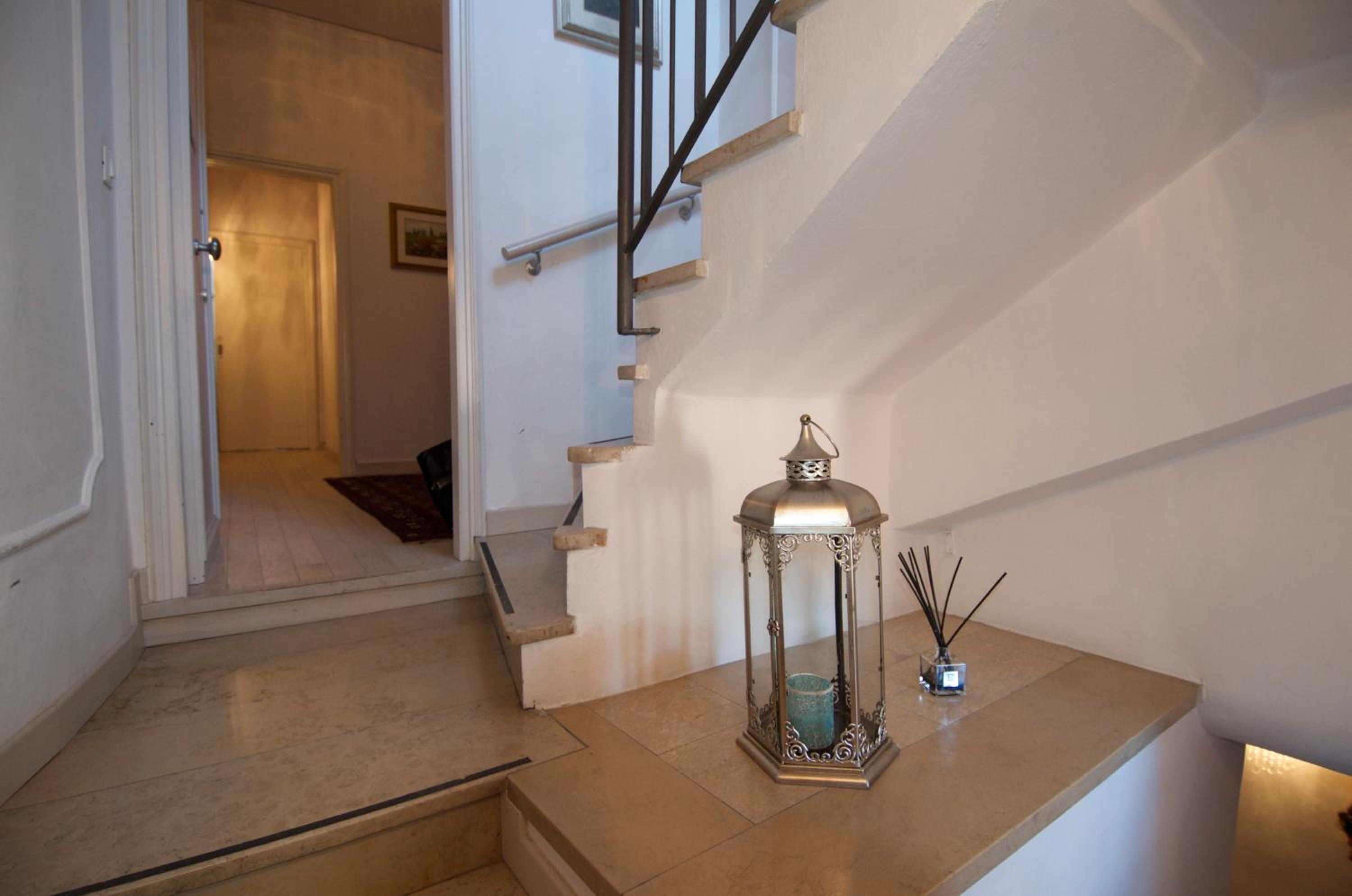 Al Portico Guest House