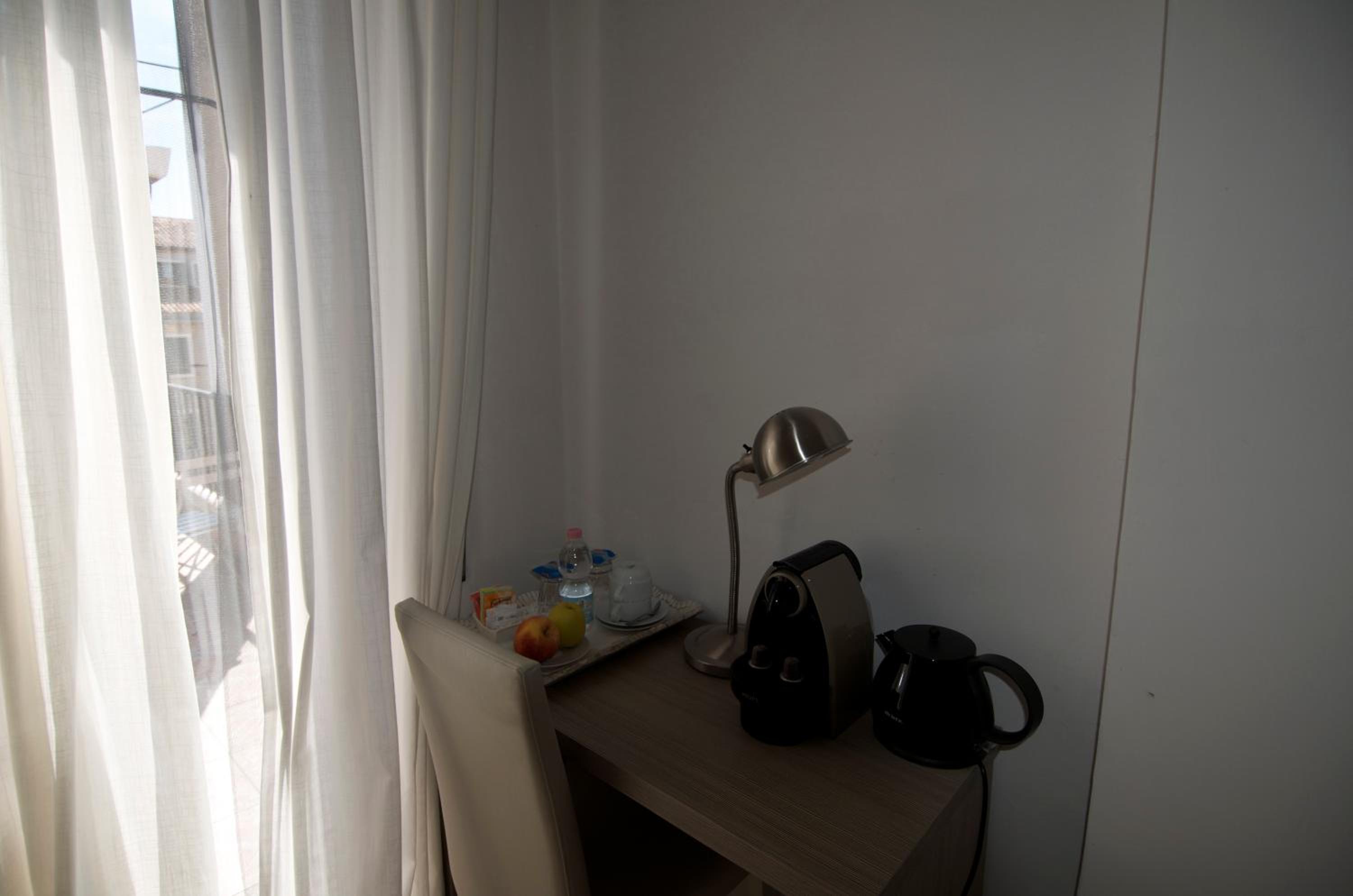 Al Portico Guest House